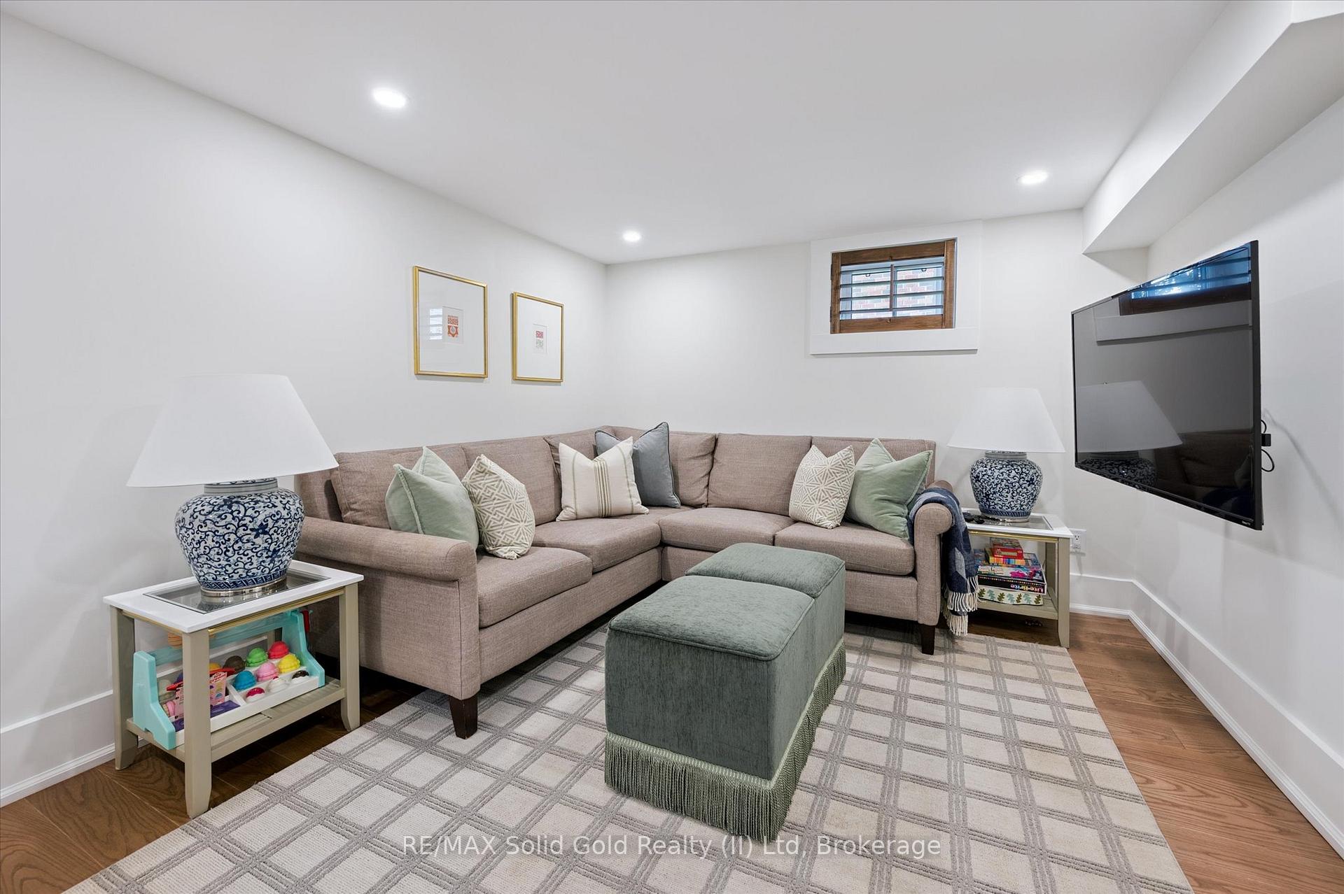 Photo 30 of 28 Brunswick Avenue, Kitchener — HOMEH