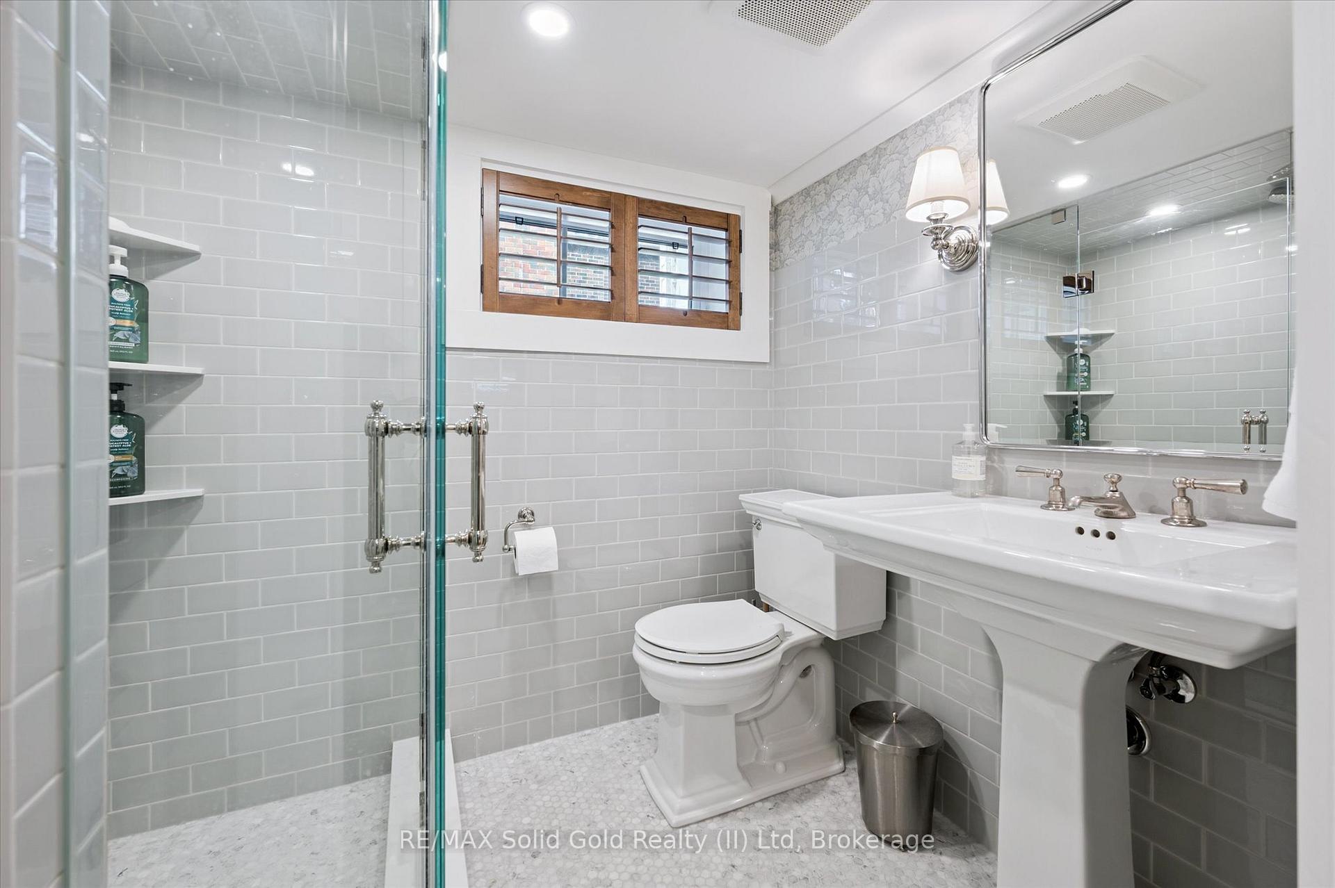 Photo 31 of 28 Brunswick Avenue, Kitchener — HOMEH