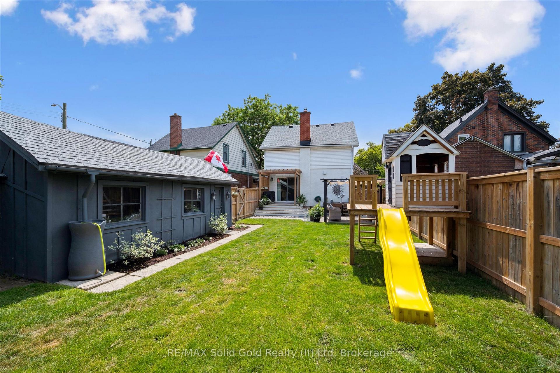 Photo 39 of 28 Brunswick Avenue, Kitchener — HOMEH