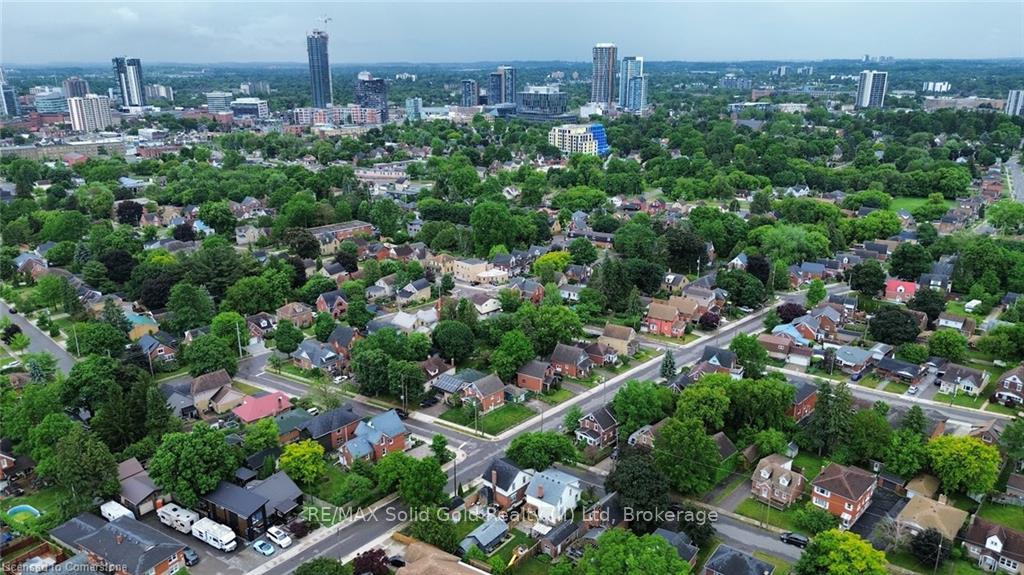 Photo 41 of 28 Brunswick Avenue, Kitchener — HOMEH