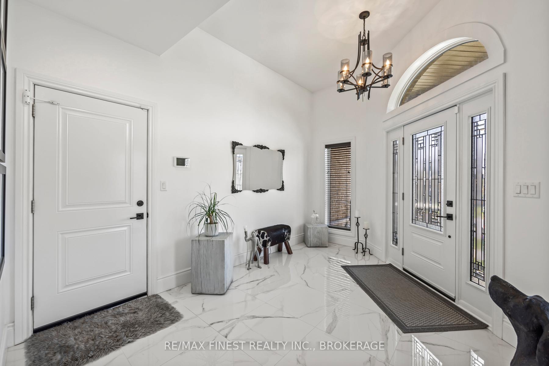 Photo 4 of 876 Roshan Drive, Kingston, City Northwest — HOMEH