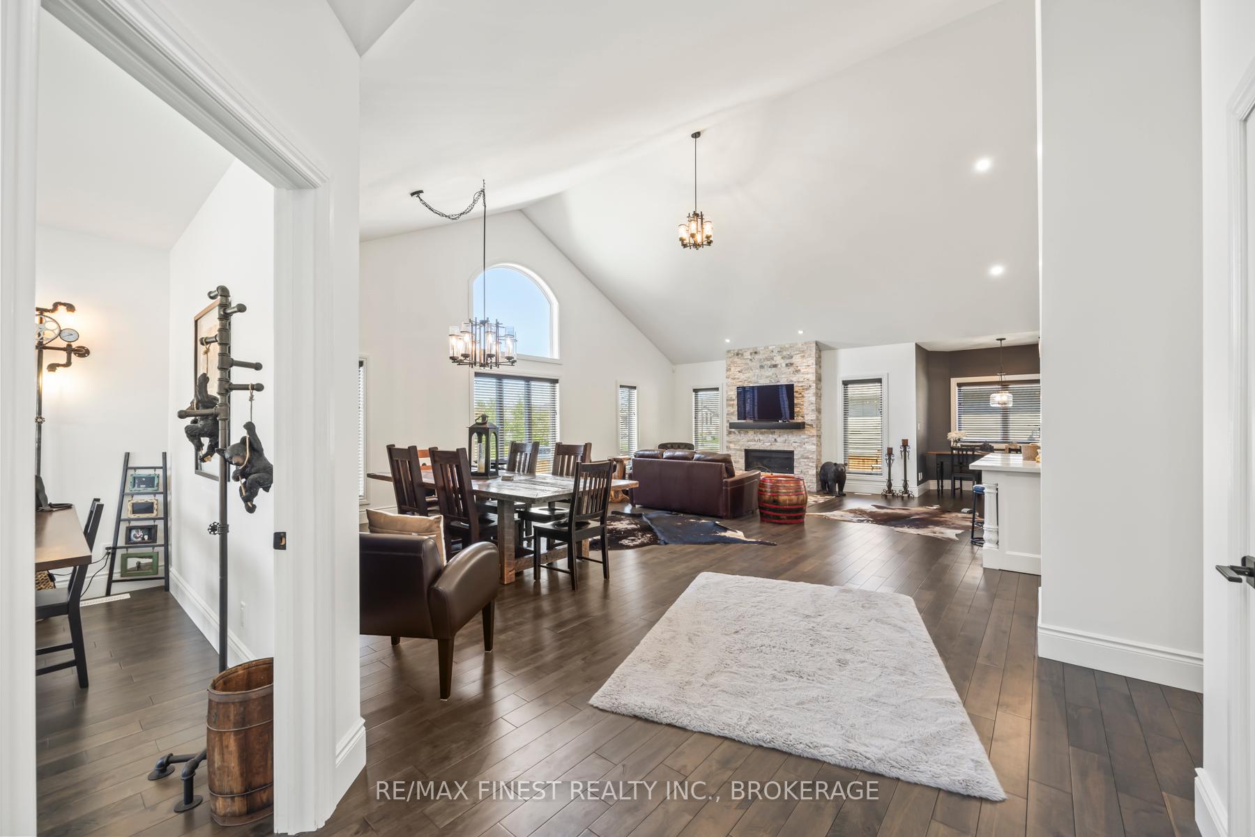 Photo 5 of 876 Roshan Drive, Kingston, City Northwest — HOMEH