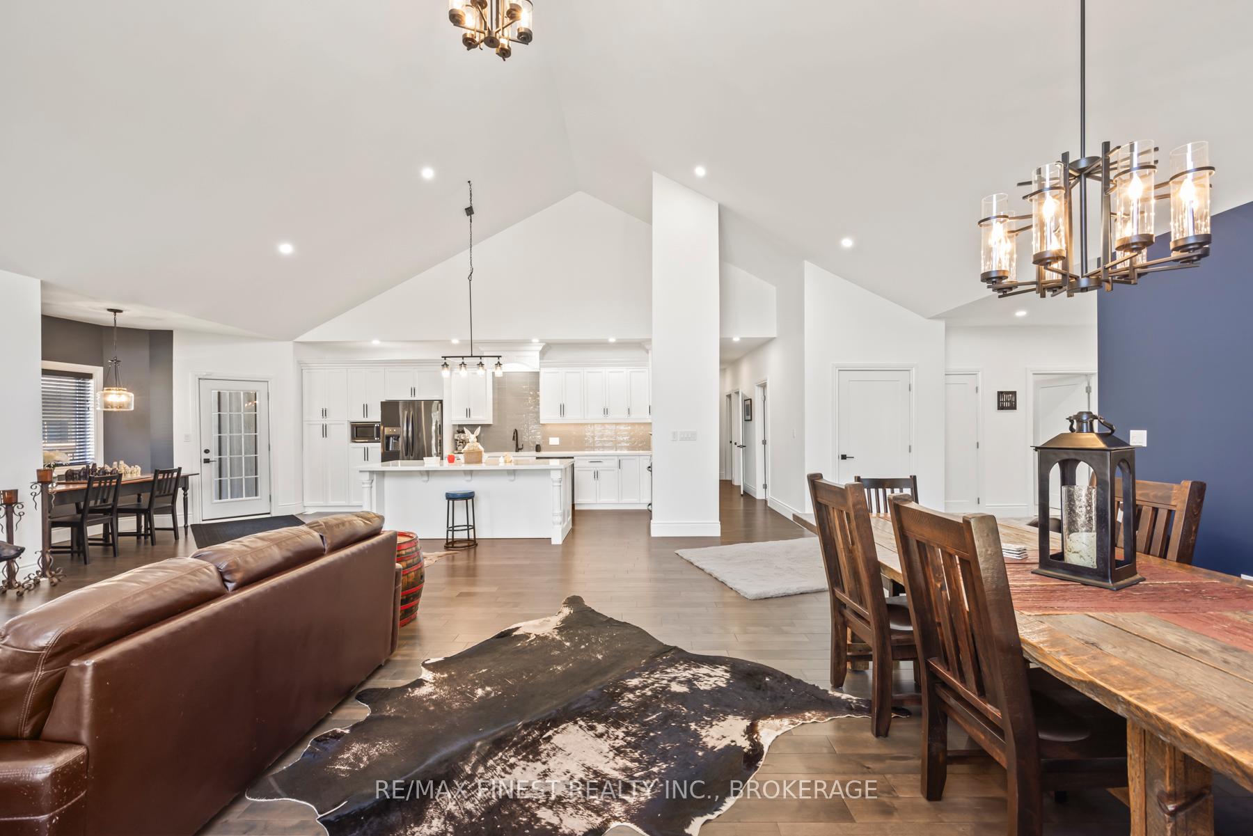 Photo 8 of 876 Roshan Drive, Kingston, City Northwest — HOMEH