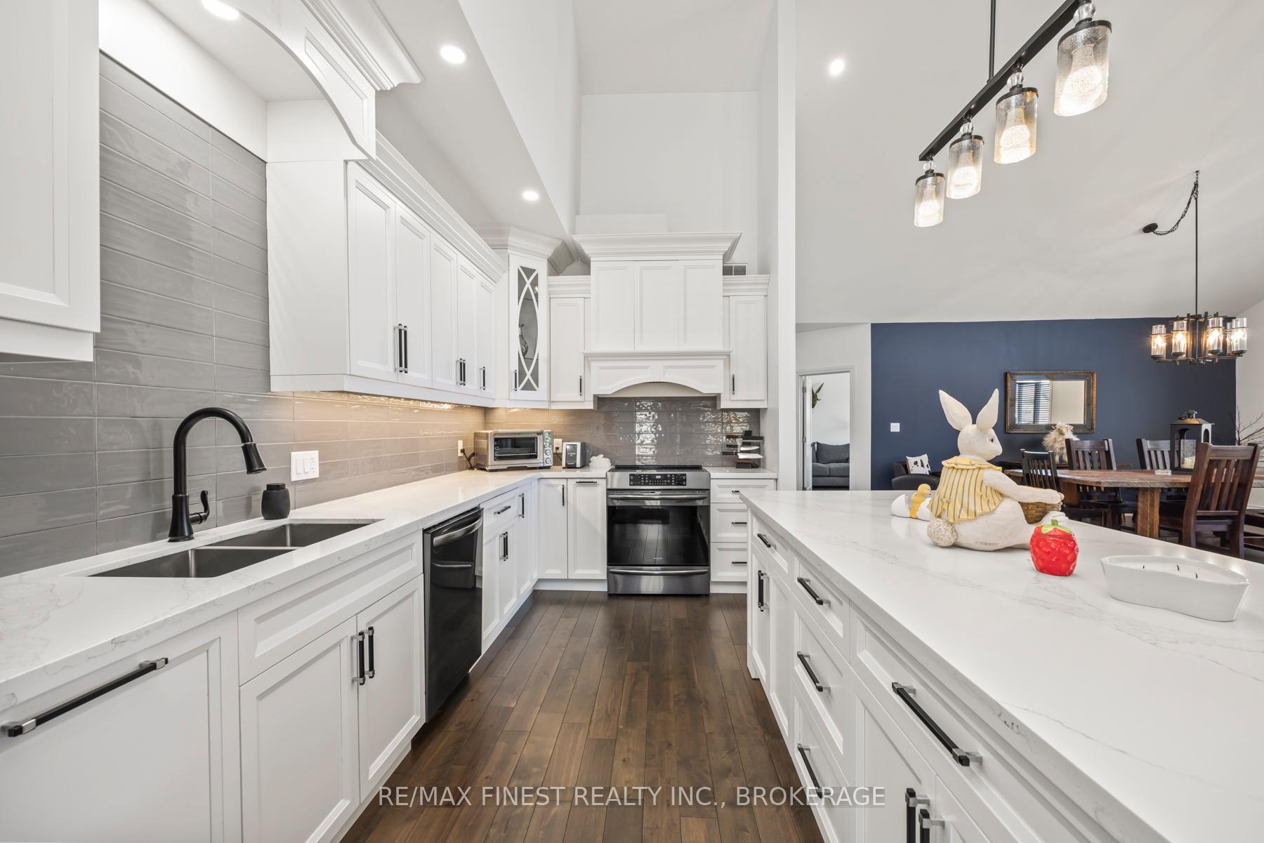 Photo 13 of 876 Roshan Drive, Kingston, City Northwest — HOMEH