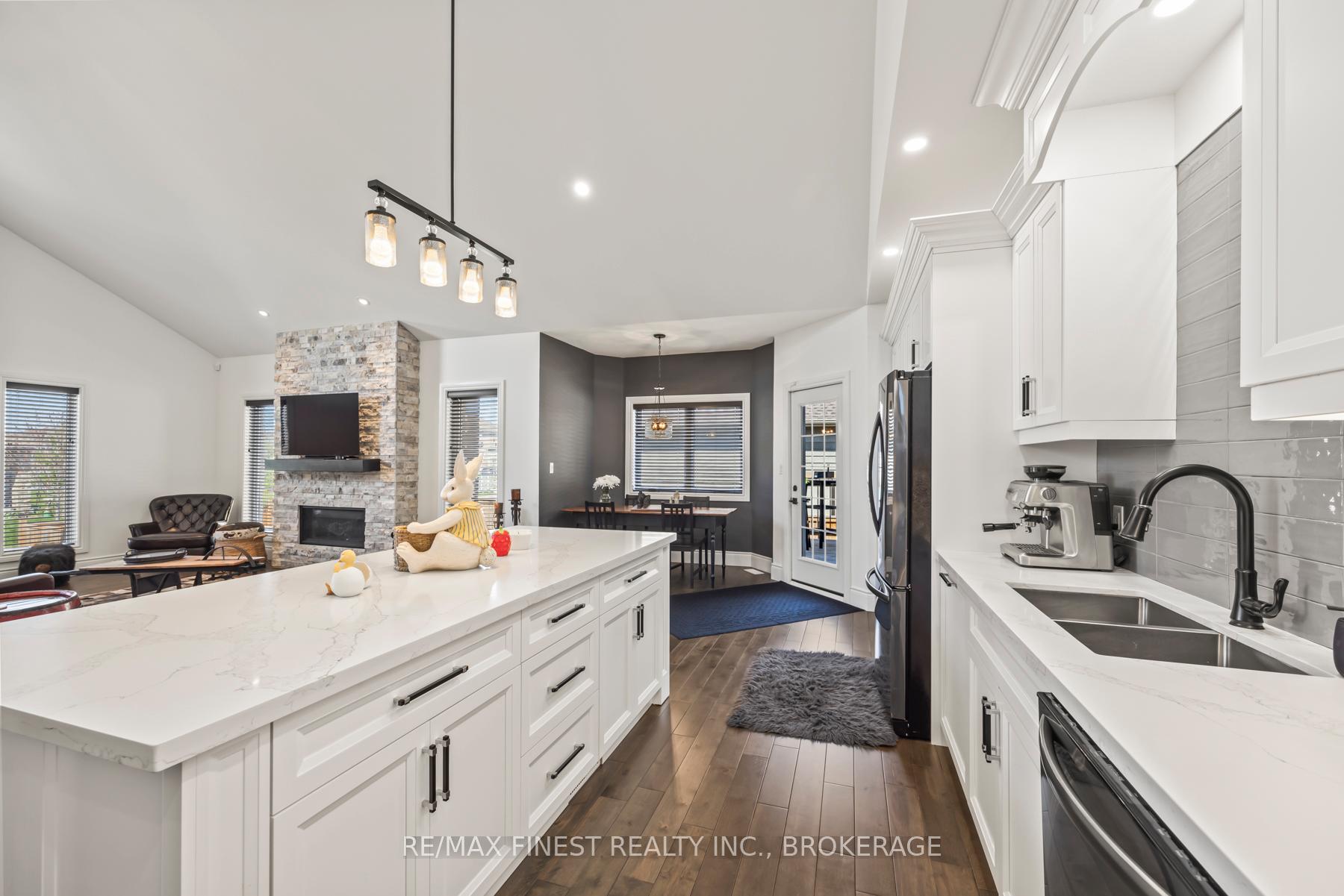Photo 14 of 876 Roshan Drive, Kingston, City Northwest — HOMEH