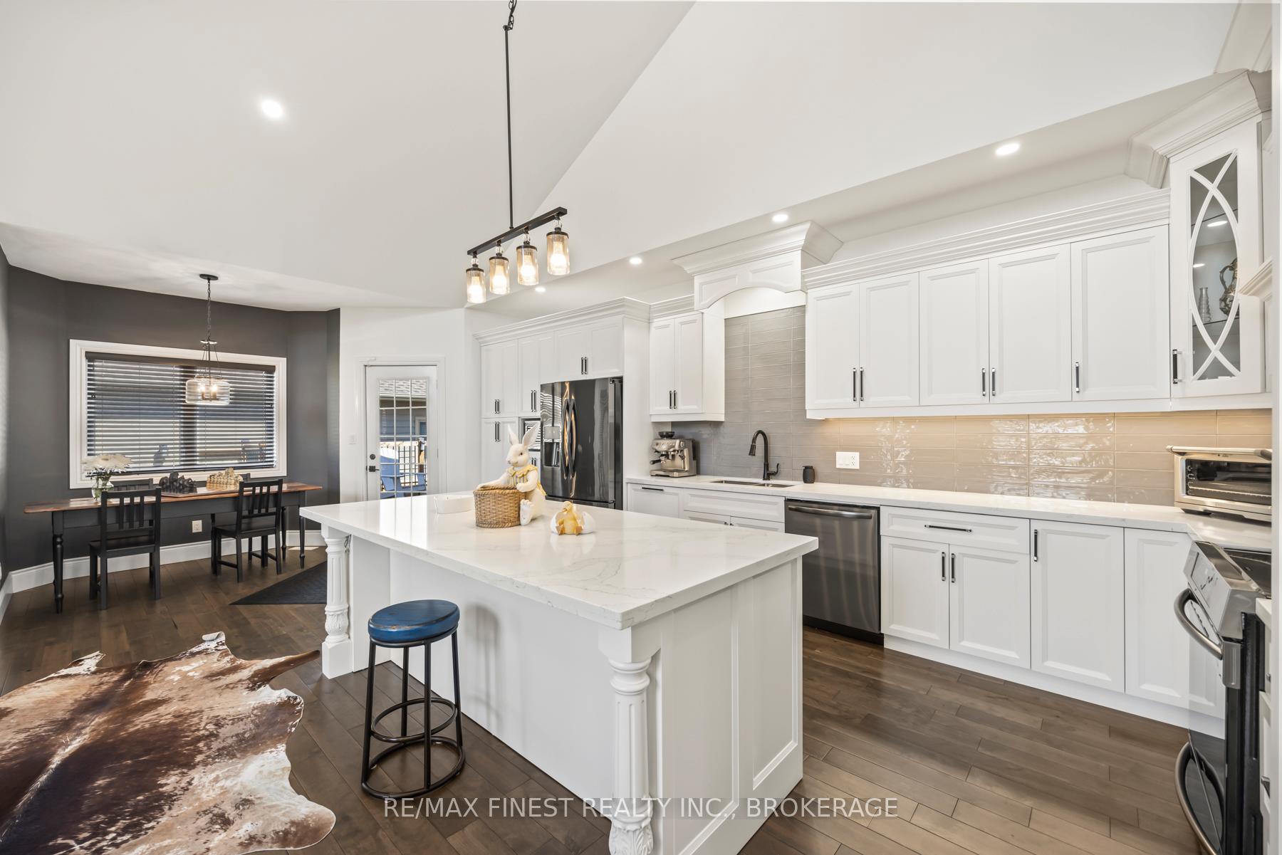 Photo 15 of 876 Roshan Drive, Kingston, City Northwest — HOMEH