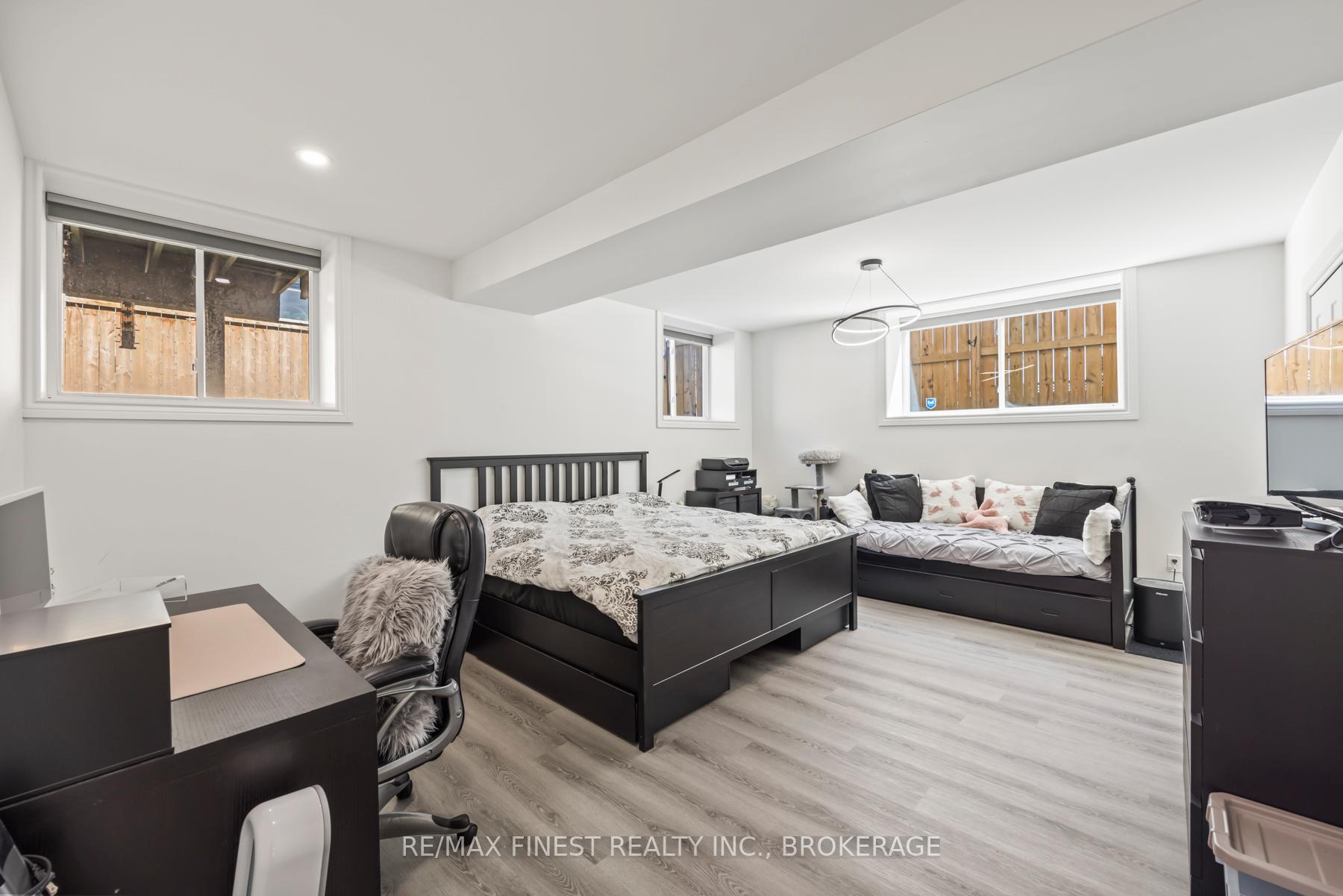 Photo 34 of 876 Roshan Drive, Kingston, City Northwest — HOMEH