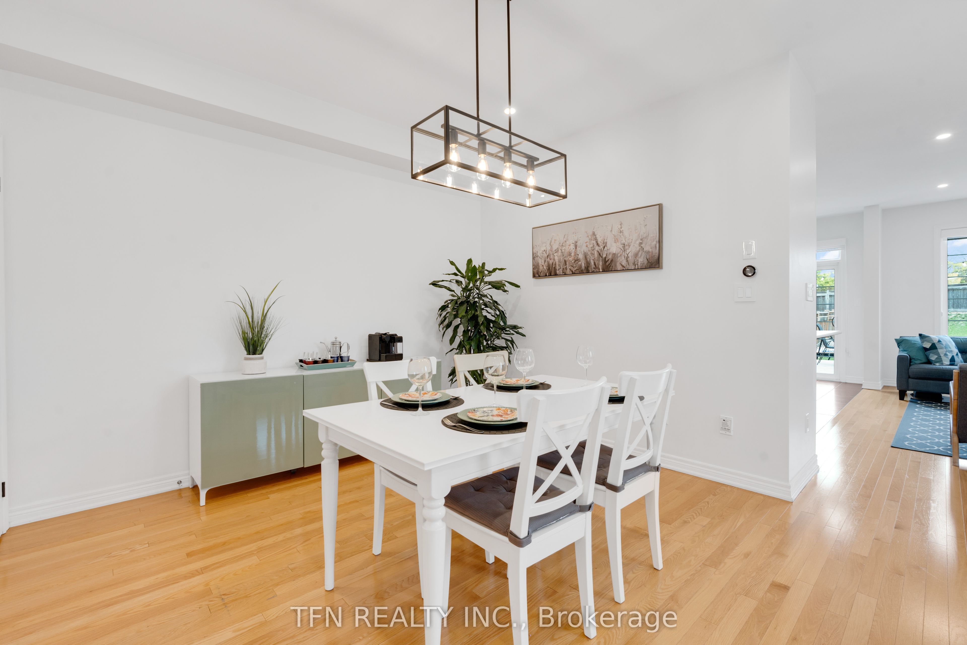 Photo 7 of 30 Haskett Drive, Markham, Cedar Grove — HOMEH