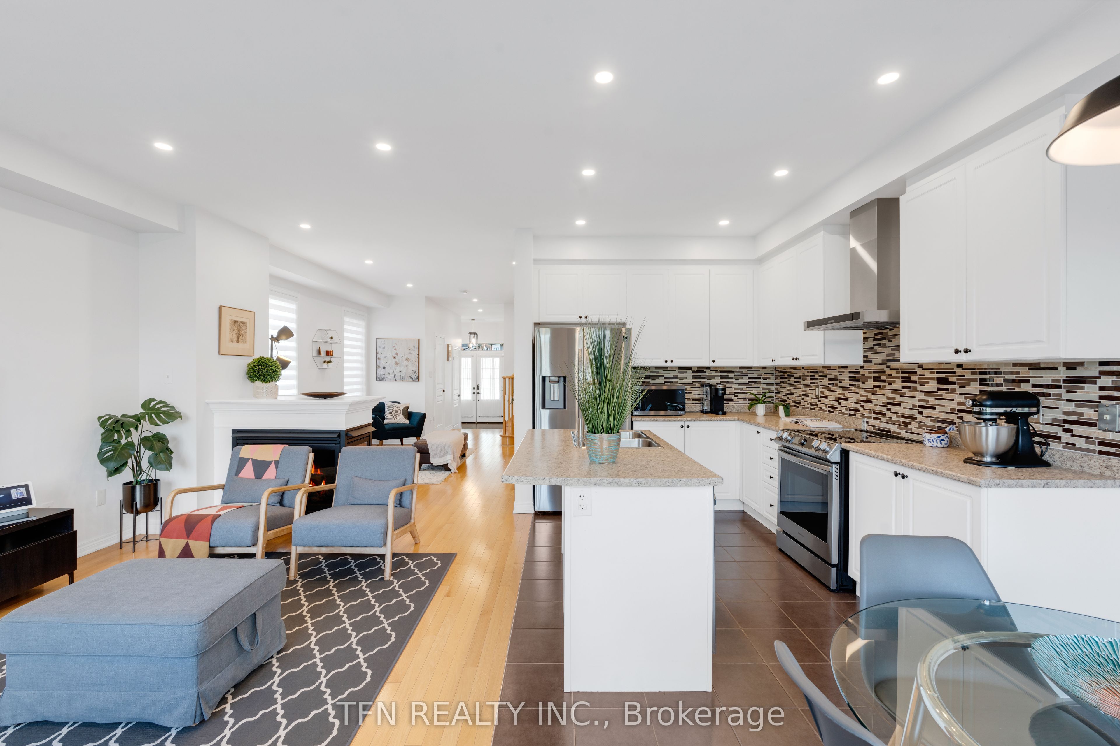 Photo 15 of 30 Haskett Drive, Markham, Cedar Grove — HOMEH