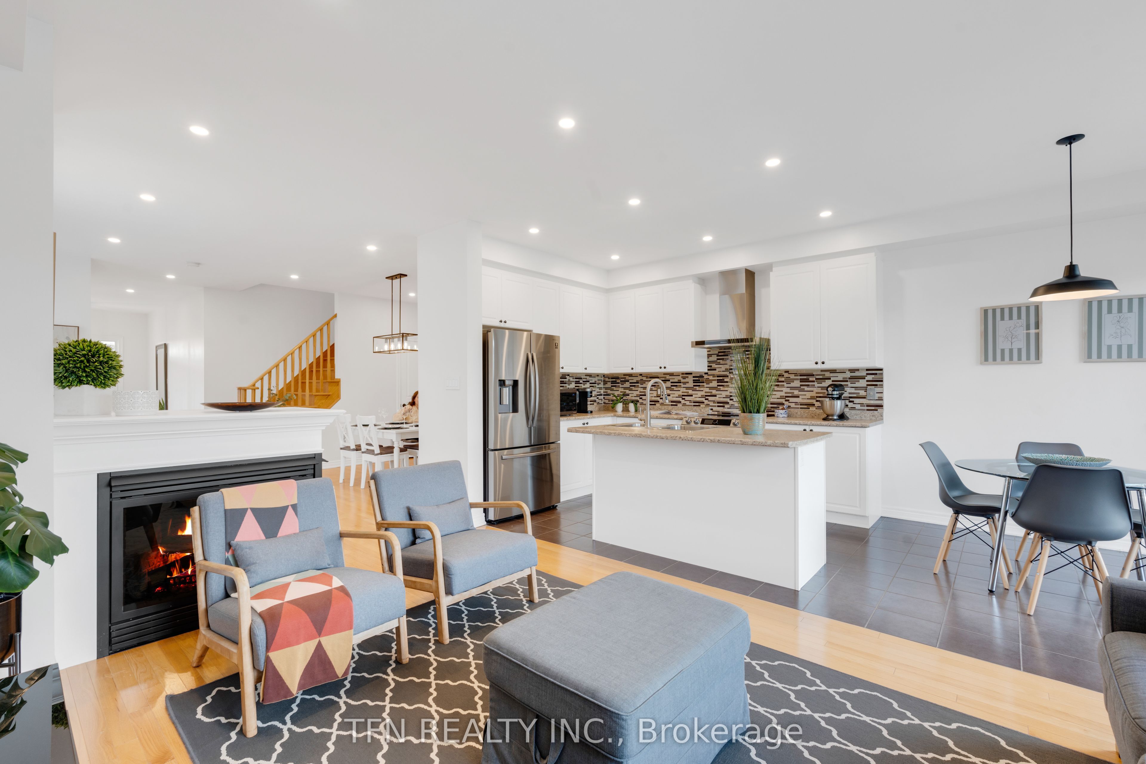 Photo 22 of 30 Haskett Drive, Markham, Cedar Grove — HOMEH