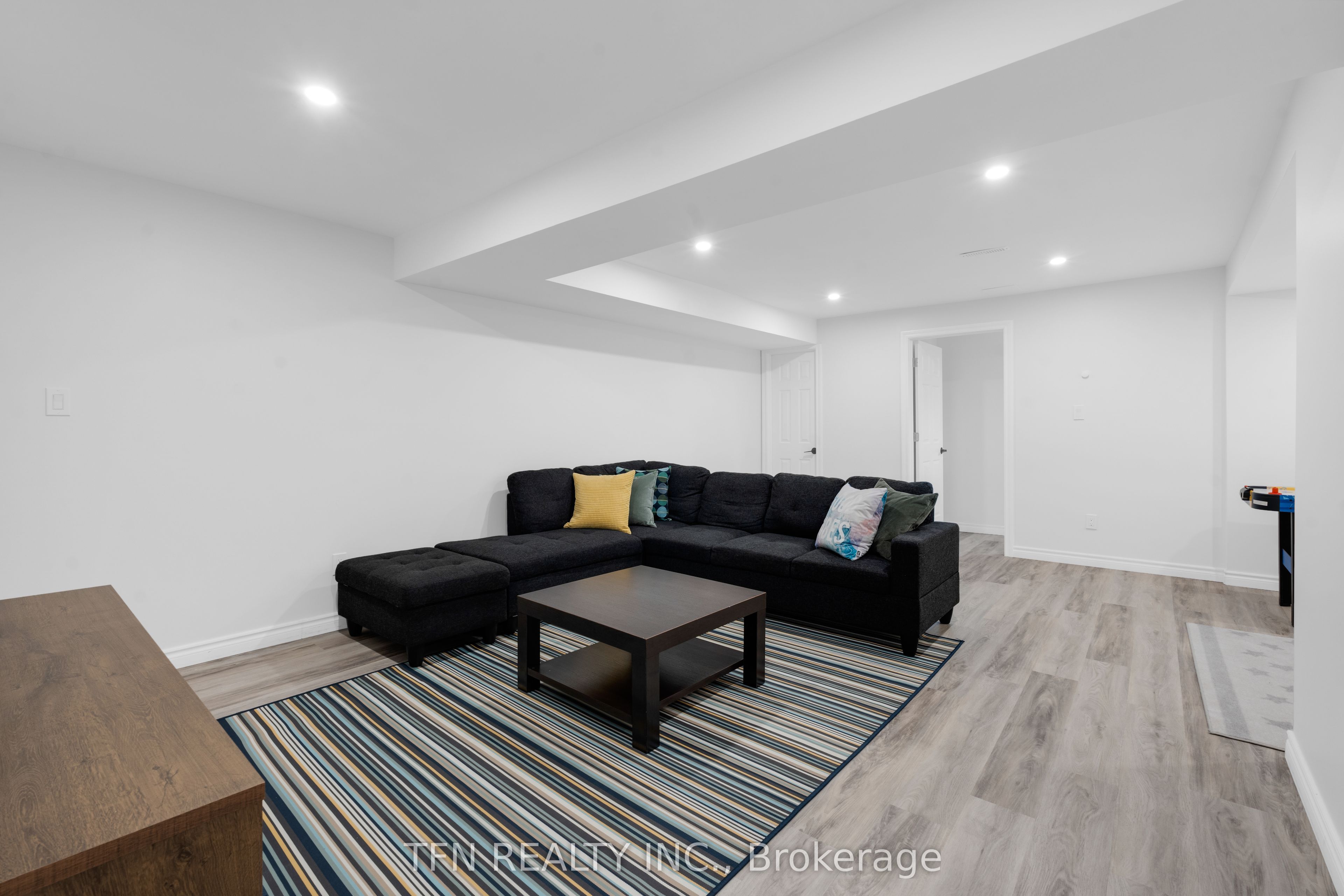 Photo 45 of 30 Haskett Drive, Markham, Cedar Grove — HOMEH