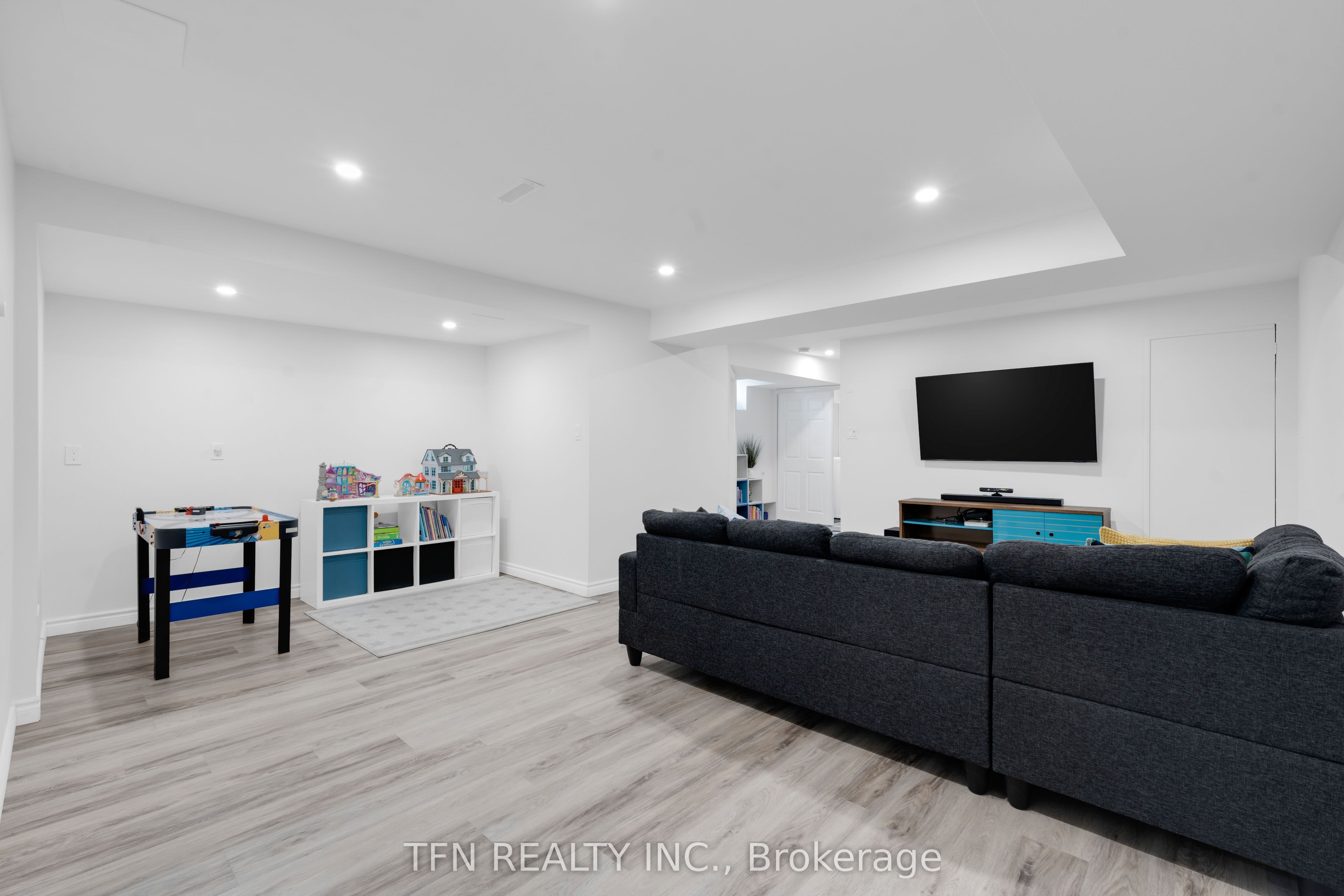 Photo 44 of 30 Haskett Drive, Markham, Cedar Grove — HOMEH