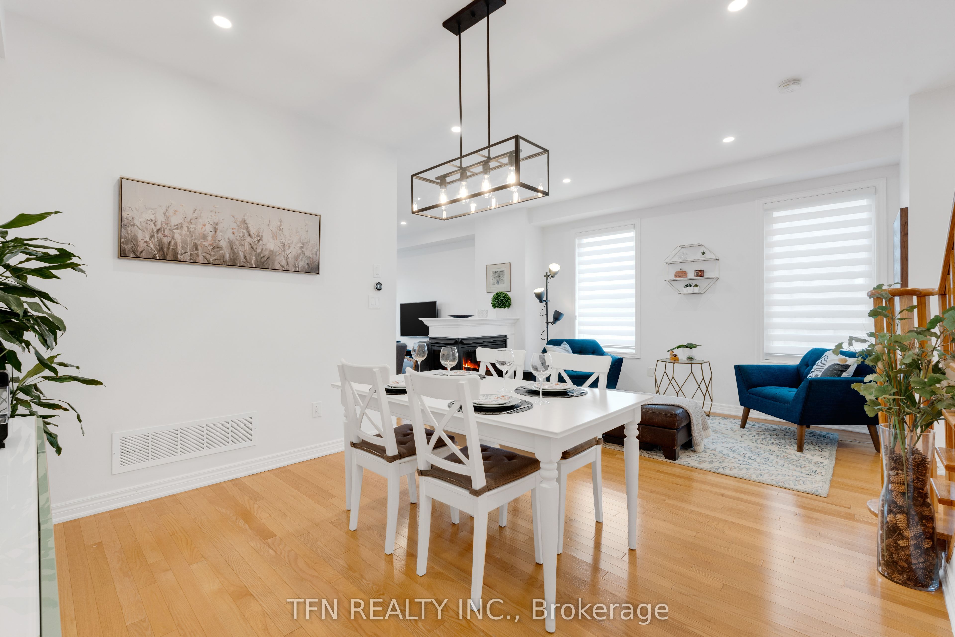 Photo 12 of 30 Haskett Drive, Markham, Cedar Grove — HOMEH