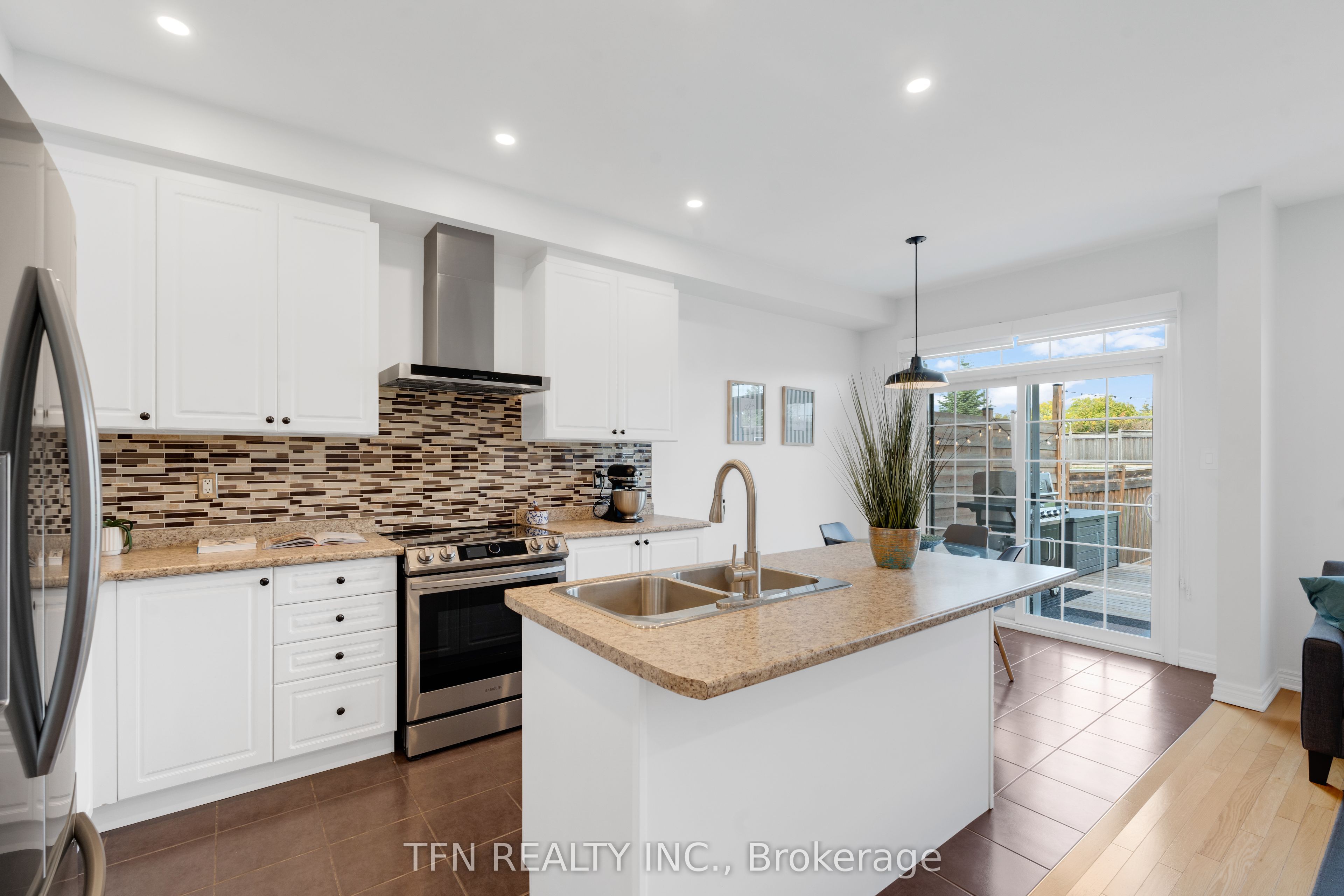 Photo 18 of 30 Haskett Drive, Markham, Cedar Grove — HOMEH