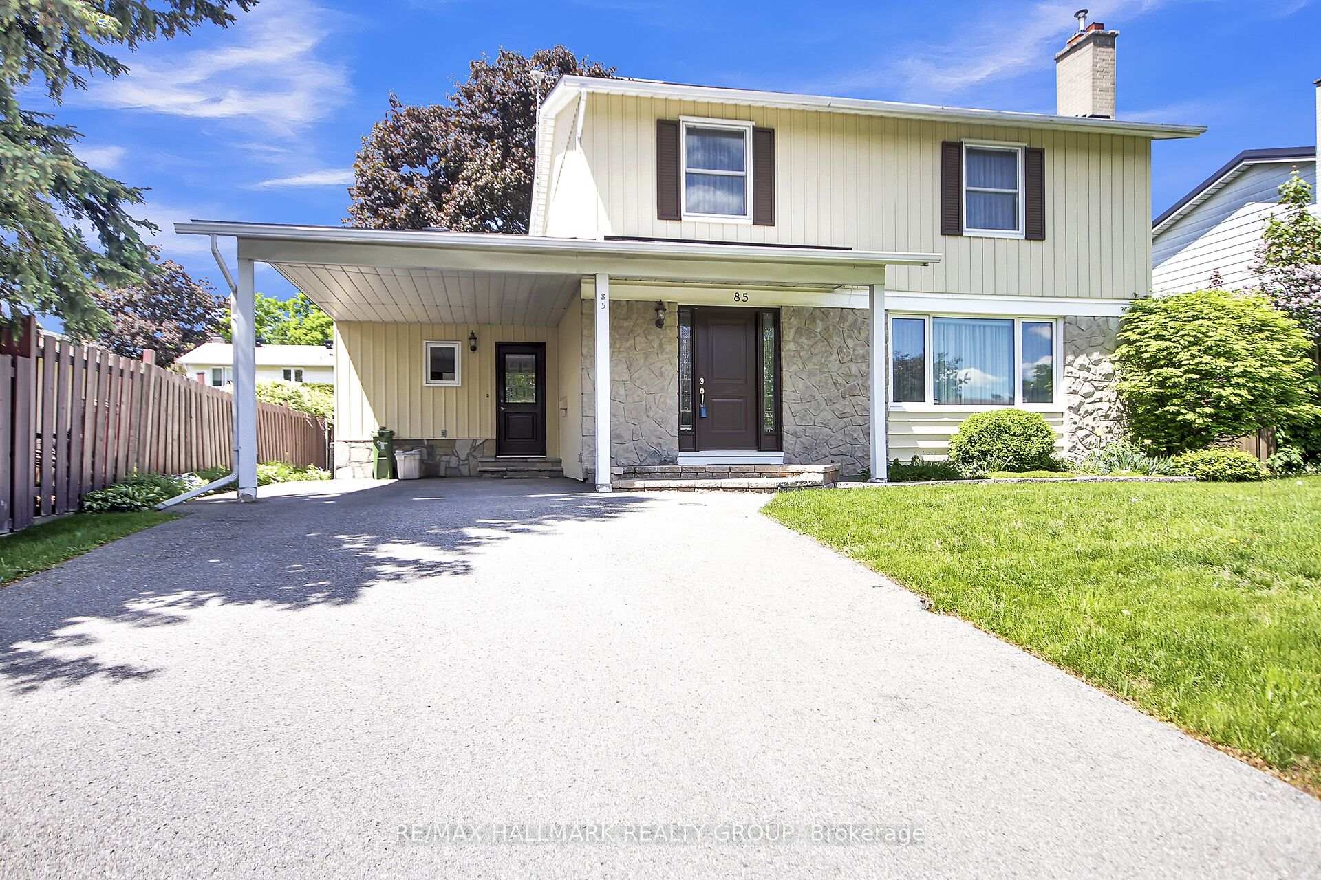 Photo 1 of 85 Country Lane W, Ottawa, Kanata - Glencairn/Hazeldean — HOMEH