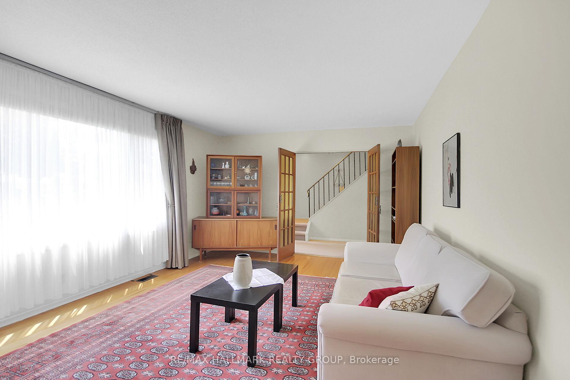 Photo 6 of 85 Country Lane W, Ottawa, Kanata - Glencairn/Hazeldean — HOMEH