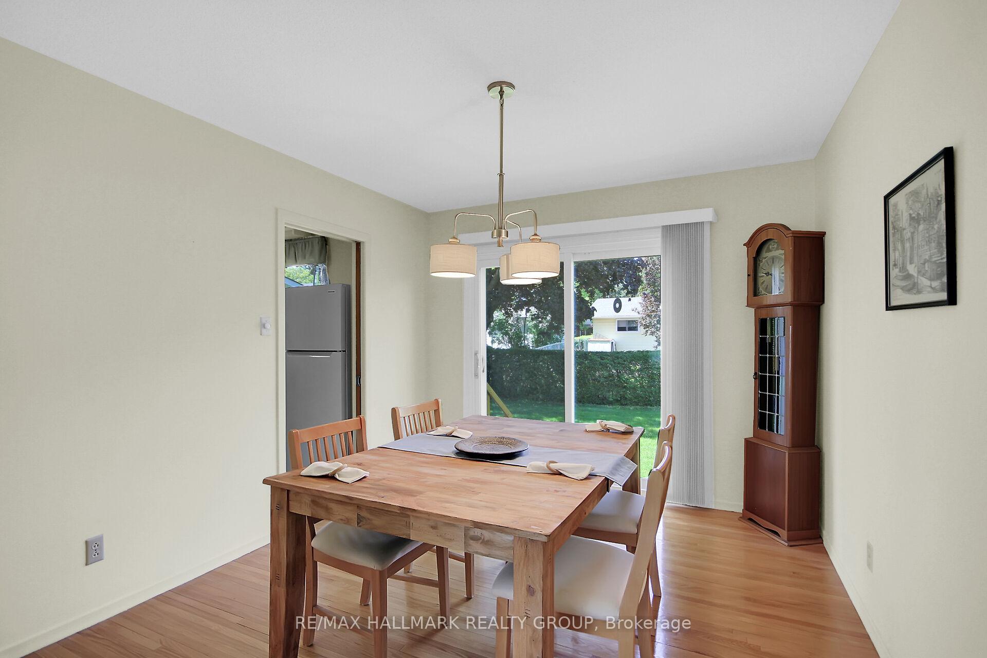 Photo 8 of 85 Country Lane W, Ottawa, Kanata - Glencairn/Hazeldean — HOMEH