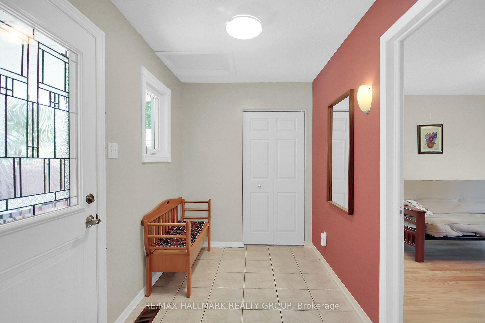 Photo 12 of 85 Country Lane W, Ottawa, Kanata - Glencairn/Hazeldean — HOMEH