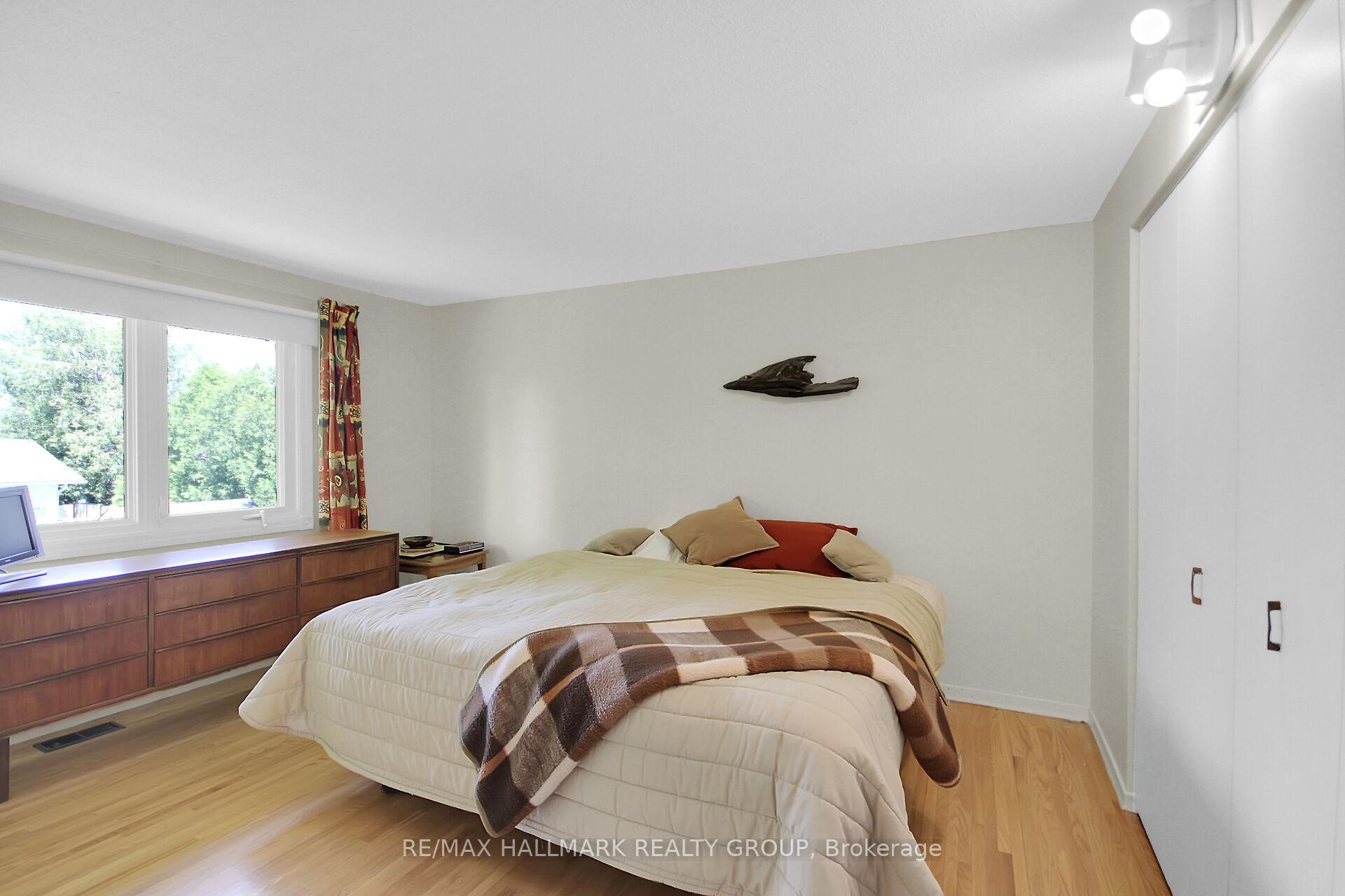 Photo 16 of 85 Country Lane W, Ottawa, Kanata - Glencairn/Hazeldean — HOMEH