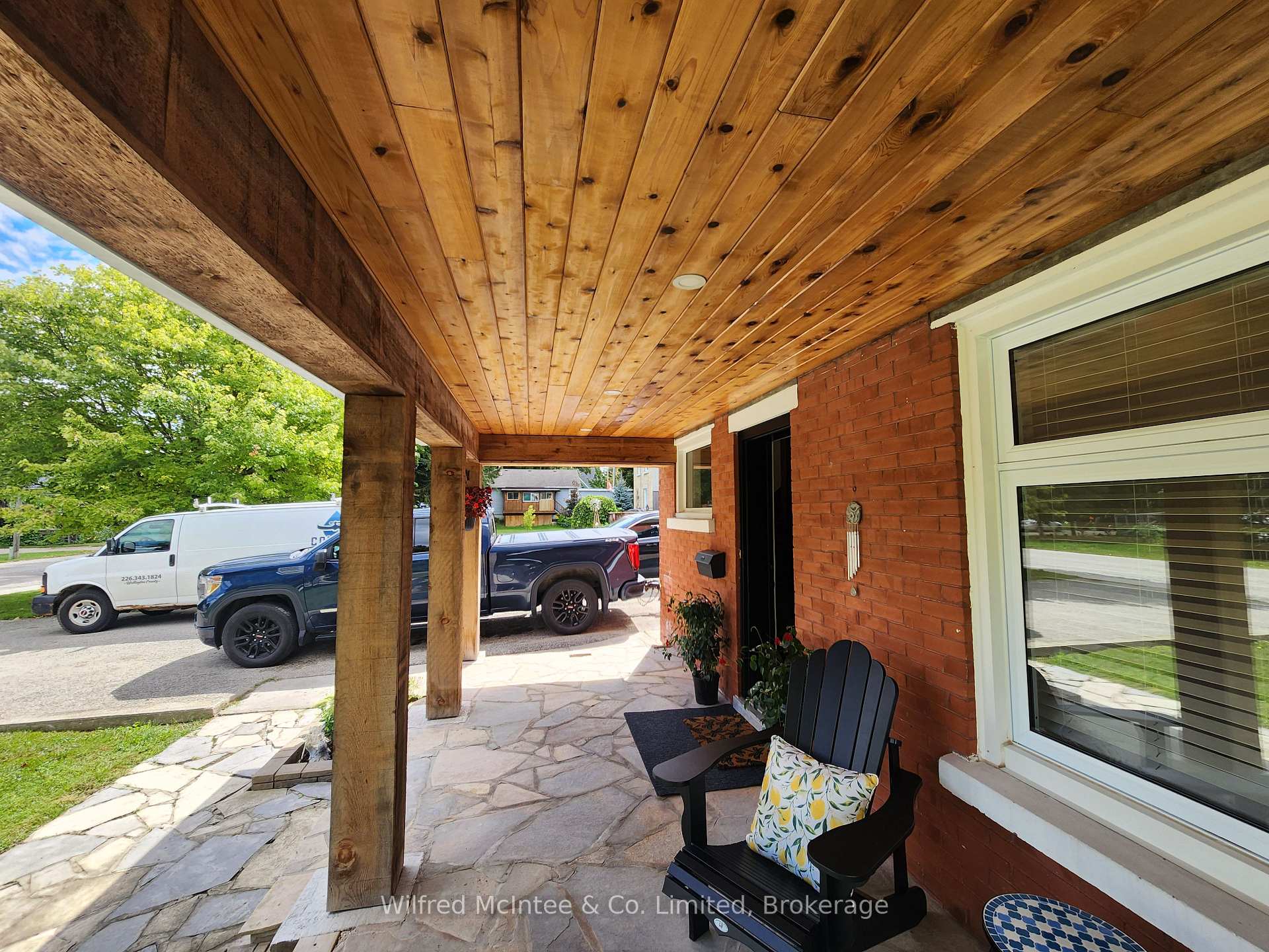 Photo 4 of 27 William Street N, Minto — HOMEH