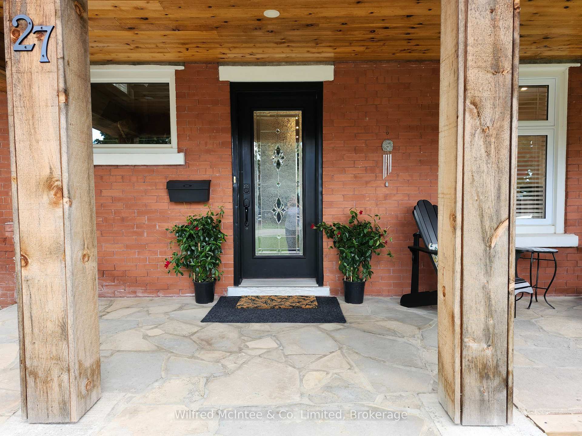 Photo 5 of 27 William Street N, Minto — HOMEH
