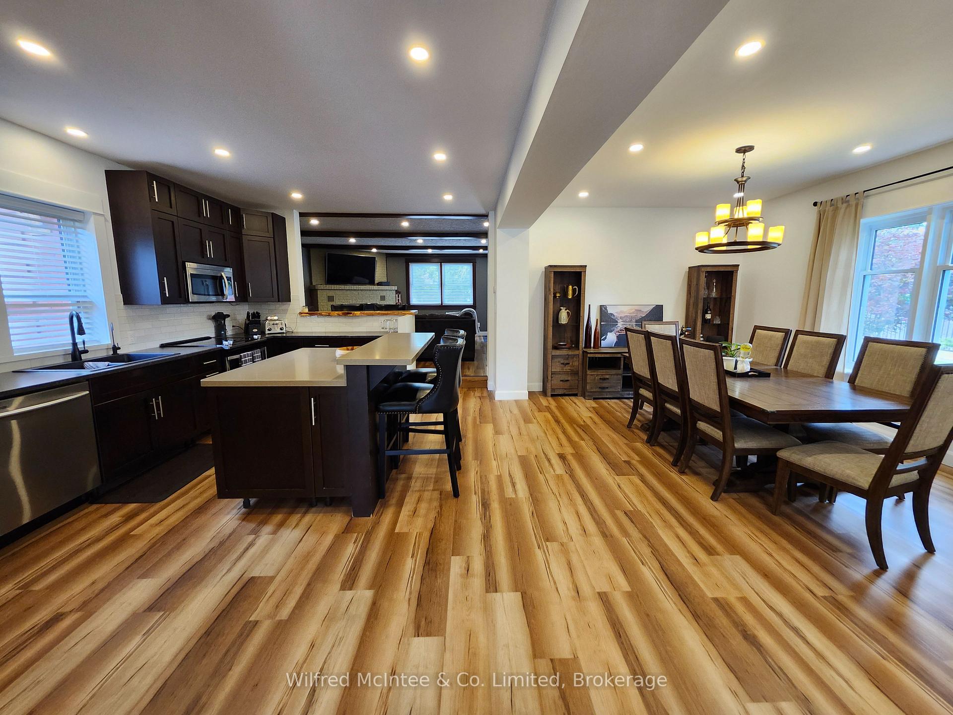 Photo 11 of 27 William Street N, Minto — HOMEH