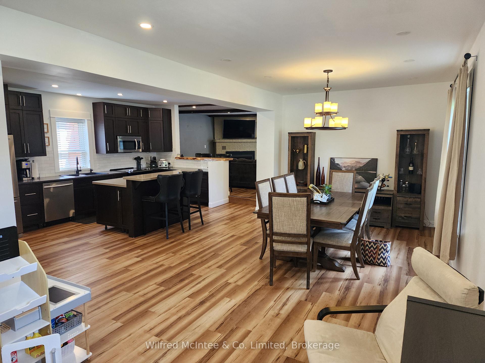 Photo 13 of 27 William Street N, Minto — HOMEH
