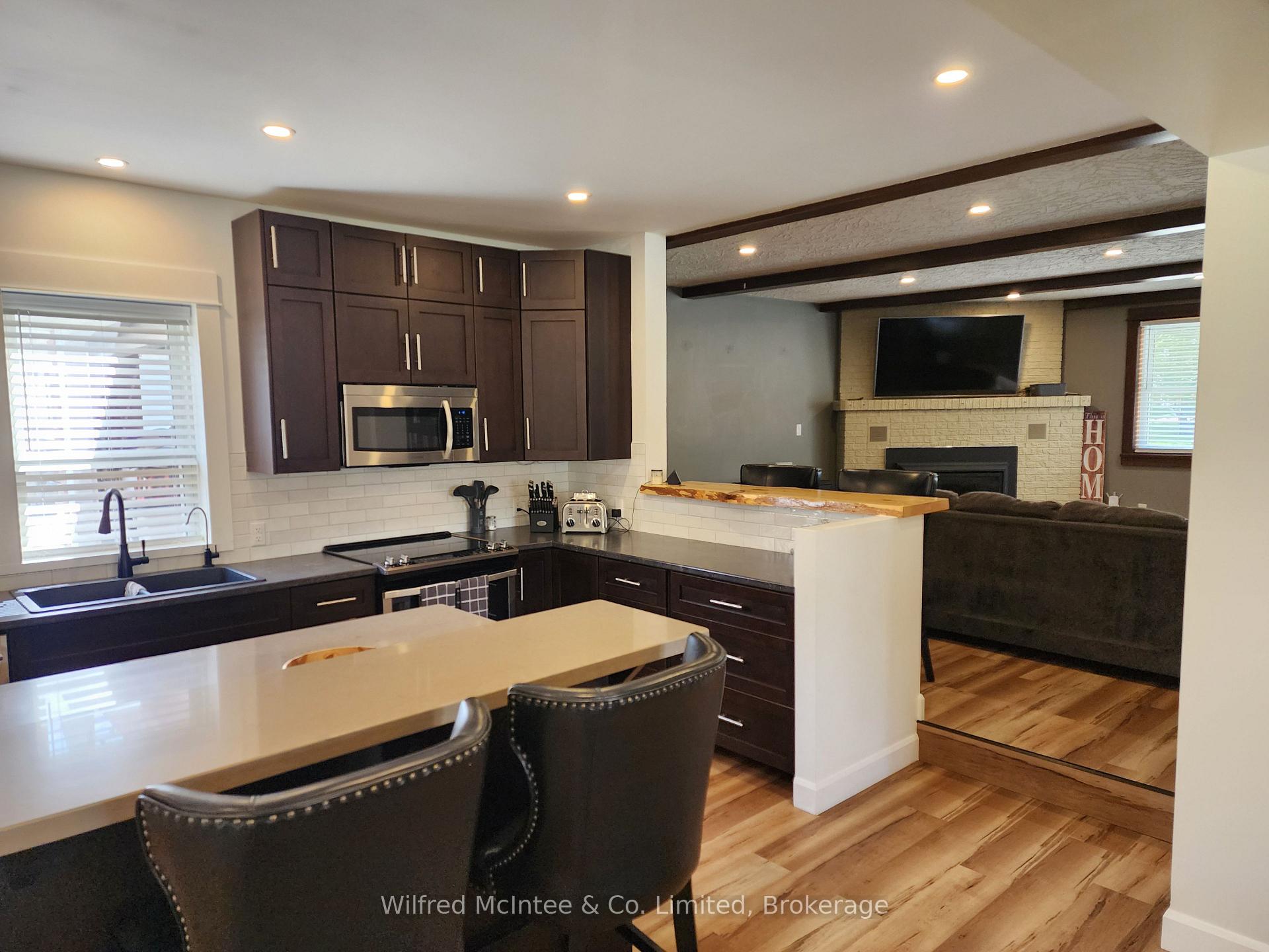 Photo 15 of 27 William Street N, Minto — HOMEH