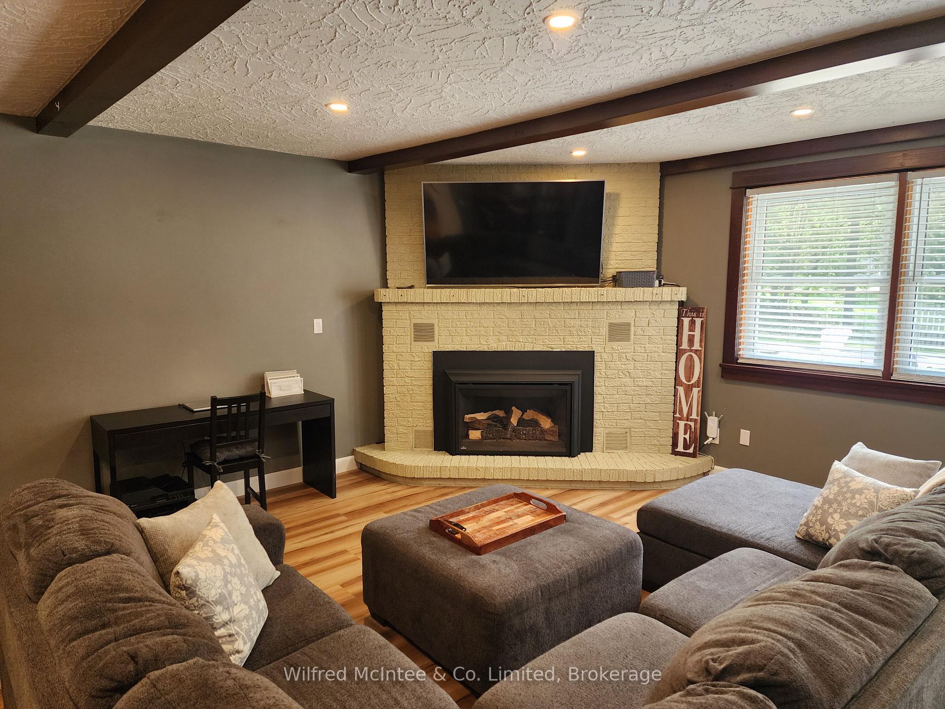Photo 19 of 27 William Street N, Minto — HOMEH