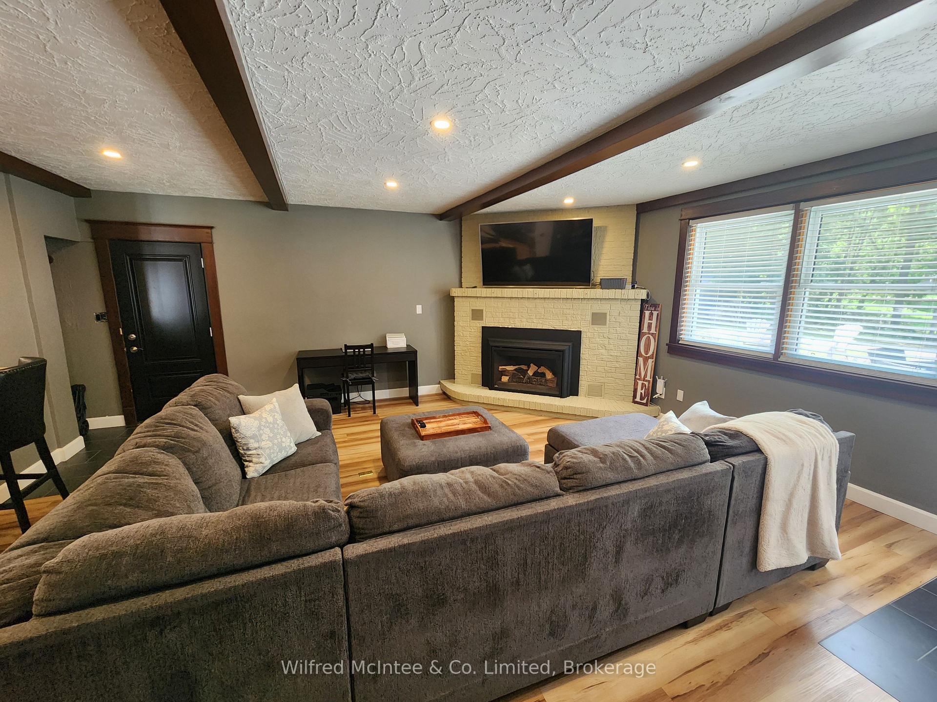 Photo 20 of 27 William Street N, Minto — HOMEH