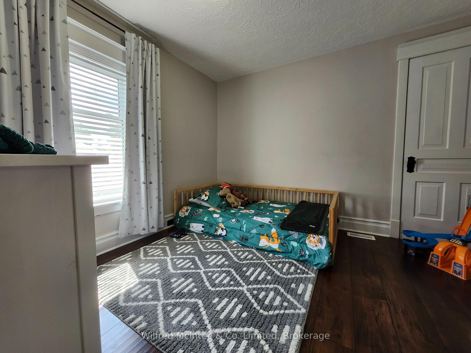 Photo 27 of 27 William Street N, Minto — HOMEH