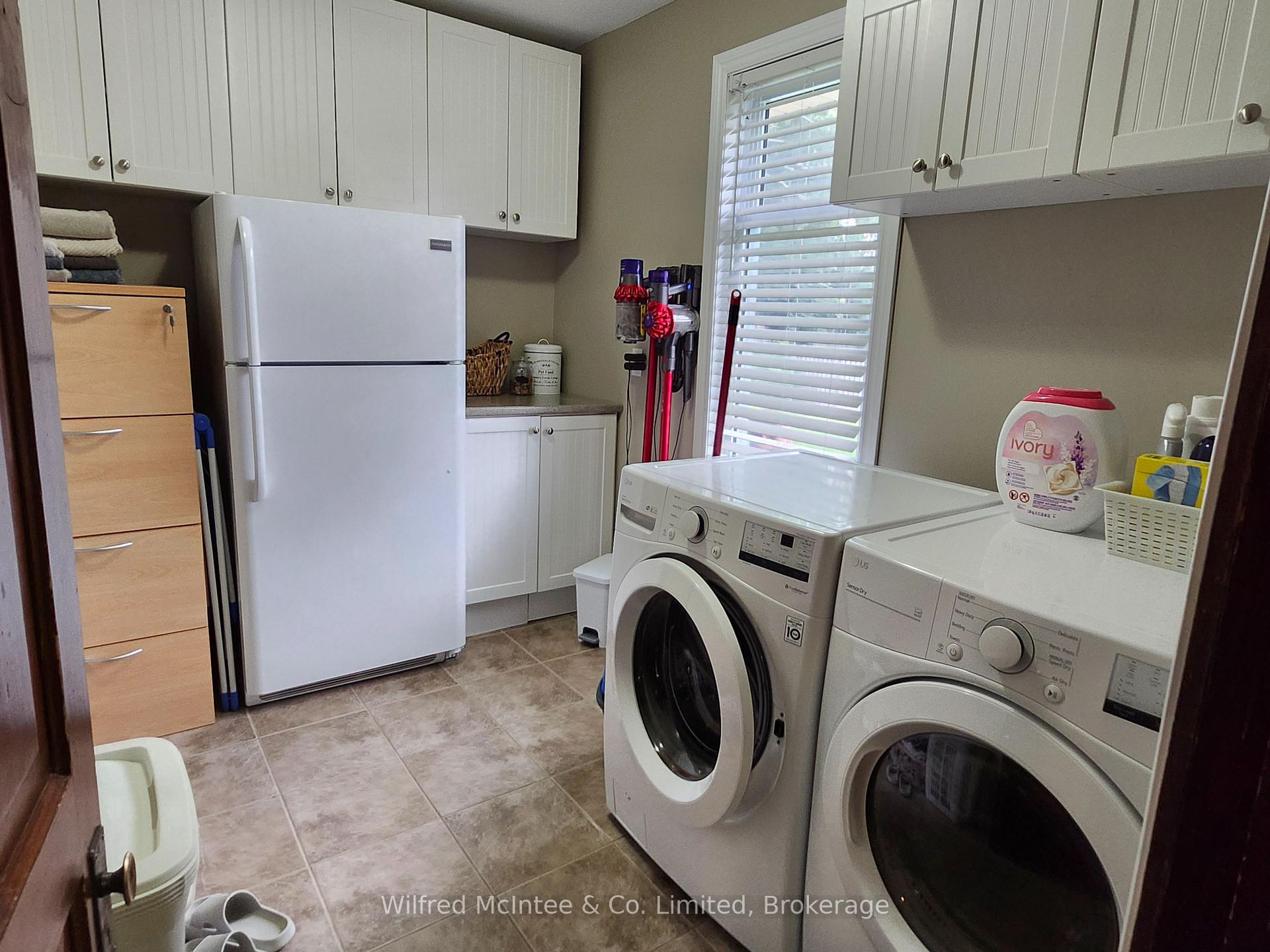 Photo 29 of 27 William Street N, Minto — HOMEH