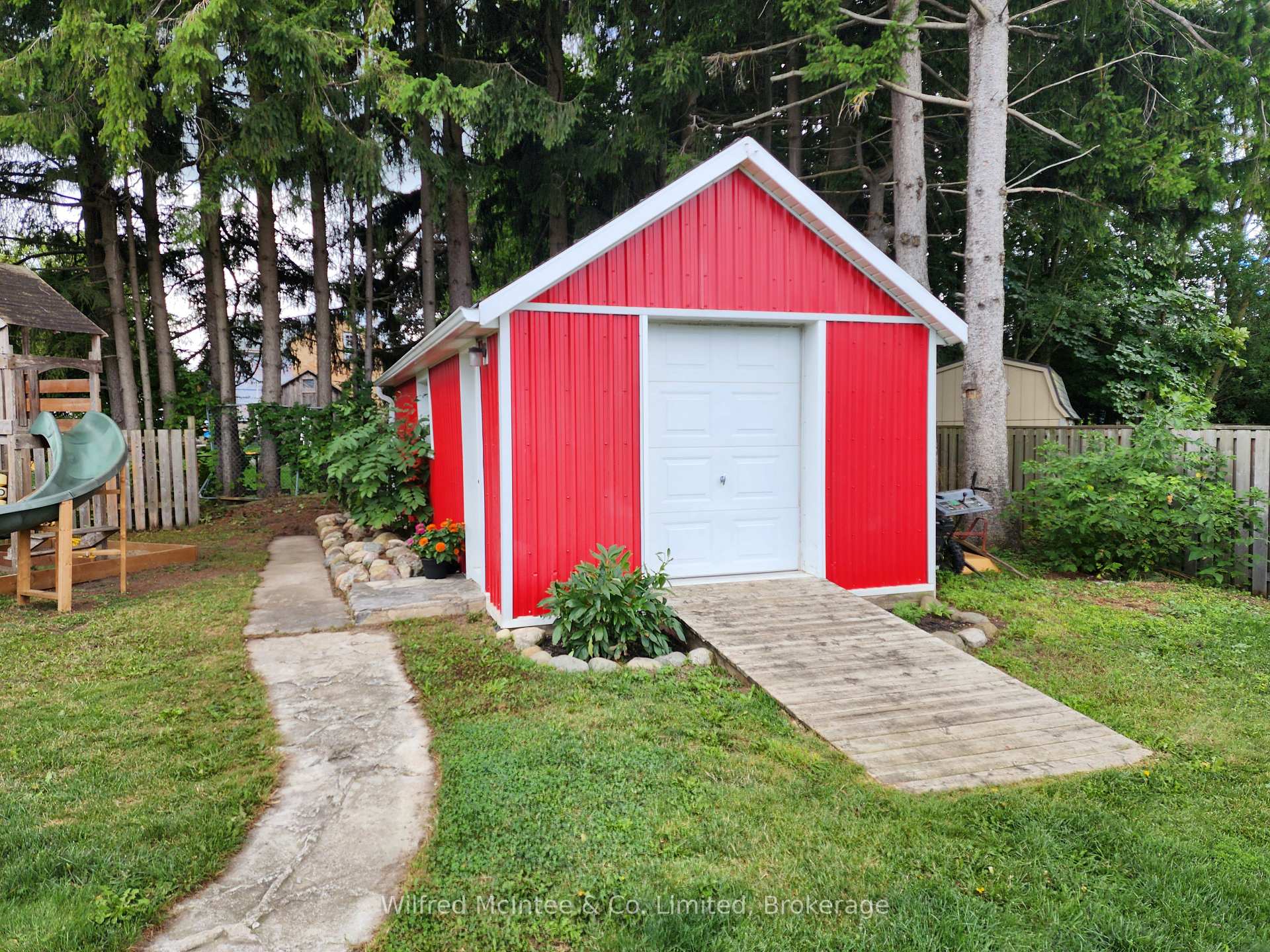 Photo 38 of 27 William Street N, Minto — HOMEH