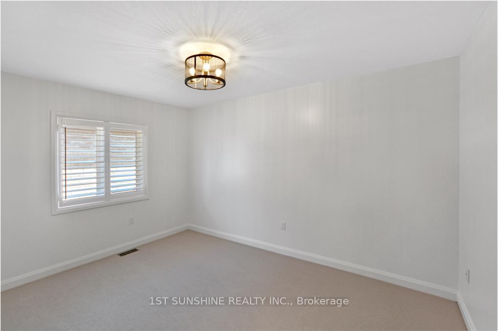 Photo 15 of 18 Dougherty Court, Hamilton, Meadowlands — HOMEH