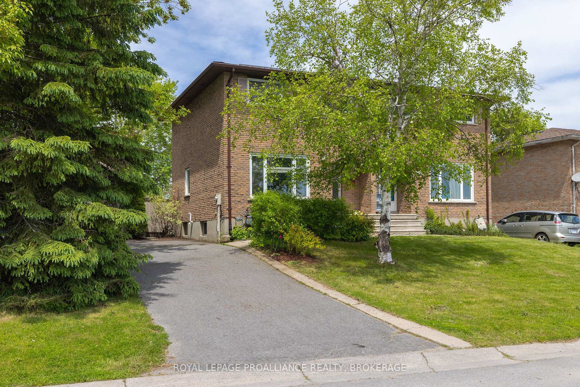 Photo 2 of 715 Selkirk Road, Kingston, North of Taylor-Kidd Blvd — HOMEH