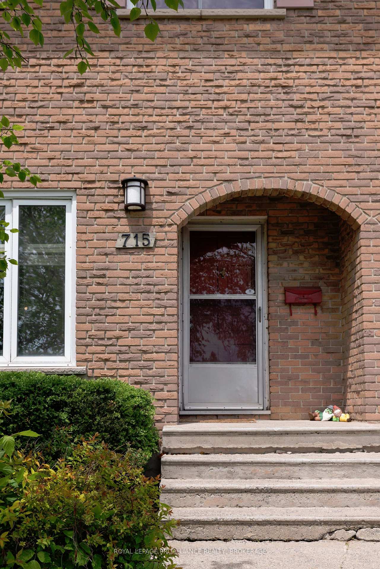Photo 5 of 715 Selkirk Road, Kingston, North of Taylor-Kidd Blvd — HOMEH