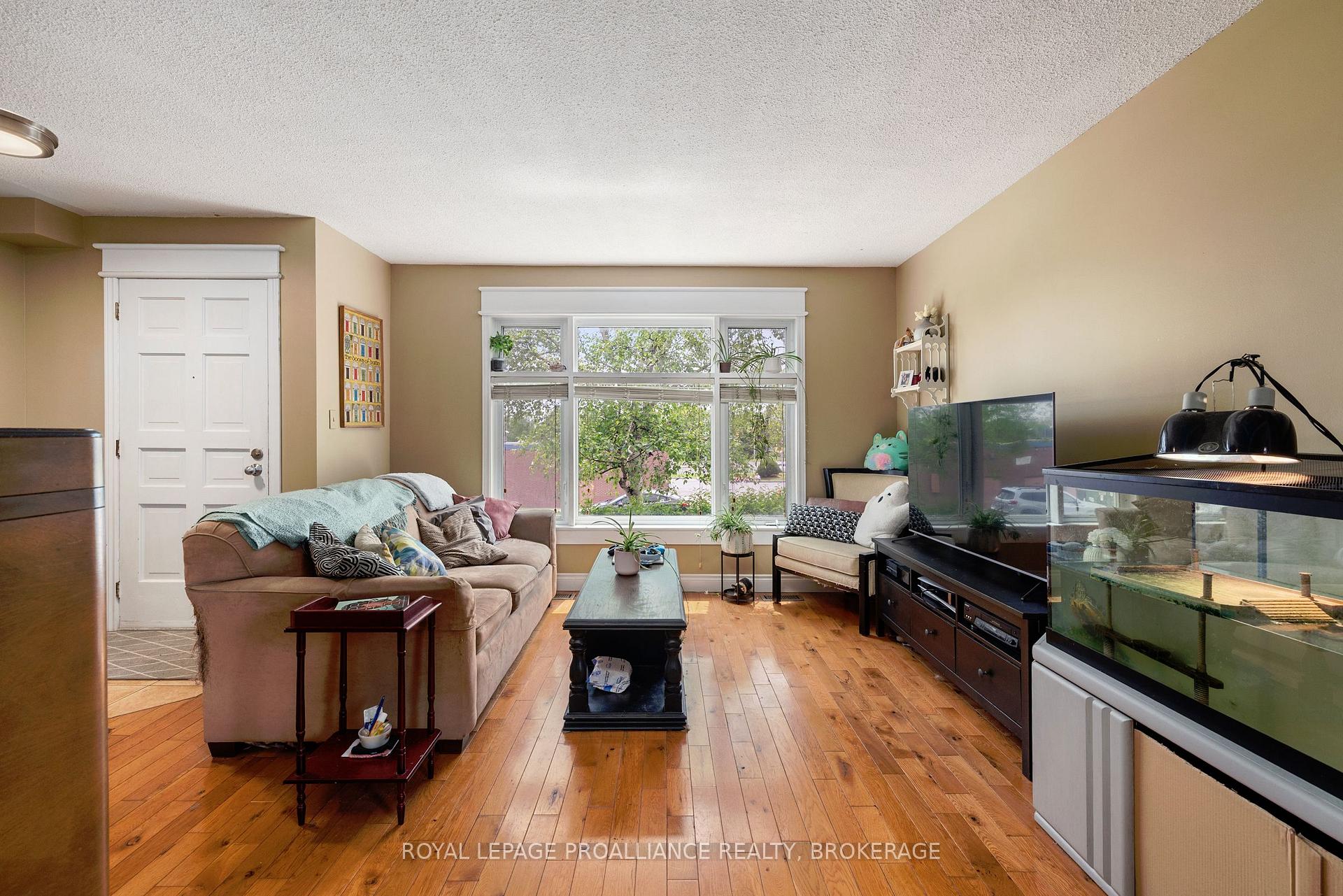 Photo 8 of 715 Selkirk Road, Kingston, North of Taylor-Kidd Blvd — HOMEH