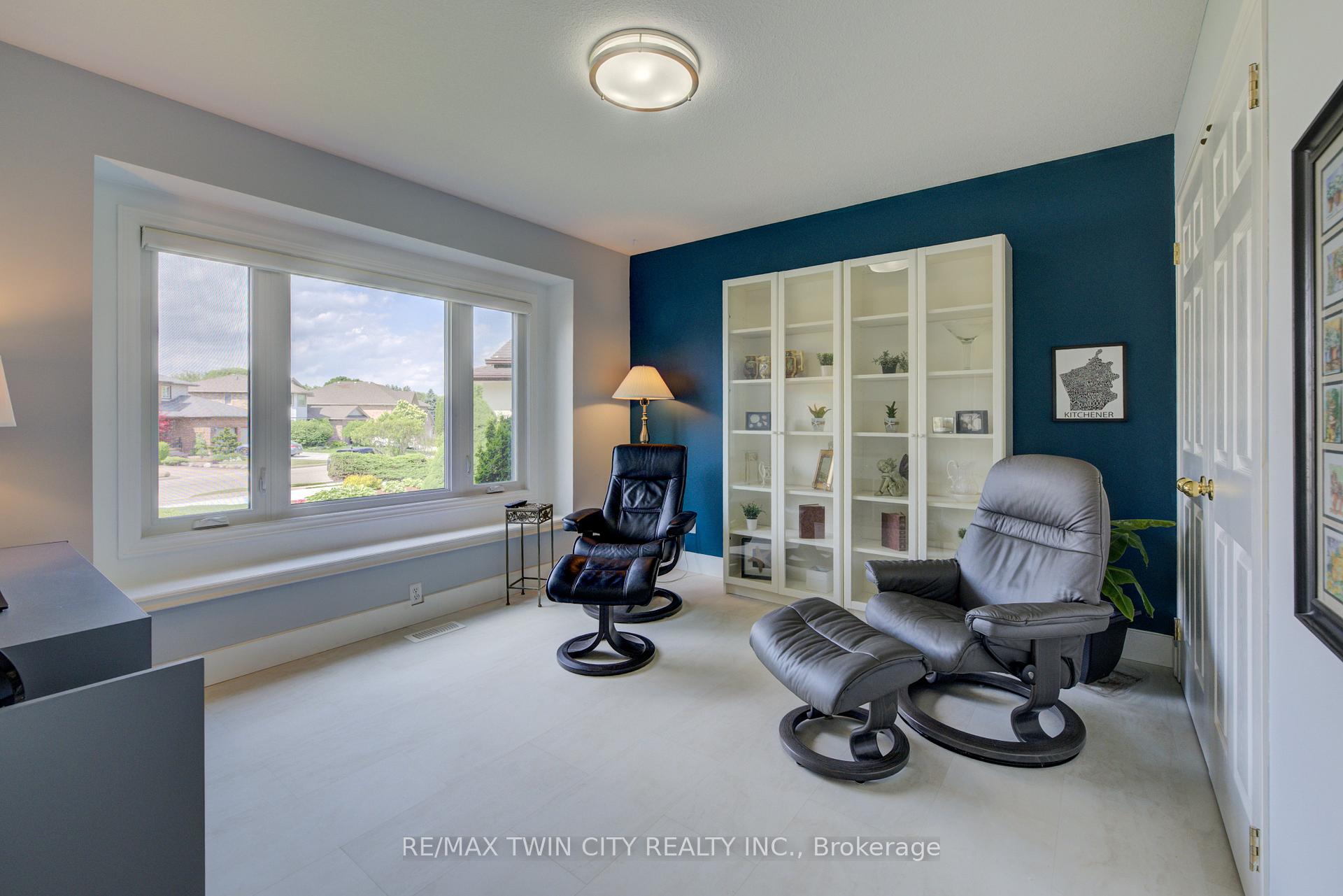 Photo 6 of 98 Forfar Avenue, Kitchener — HOMEH