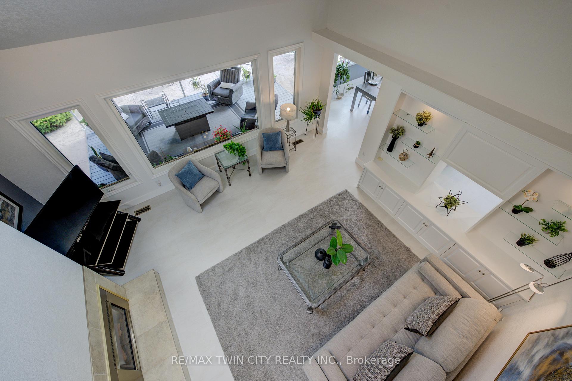 Photo 26 of 98 Forfar Avenue, Kitchener — HOMEH
