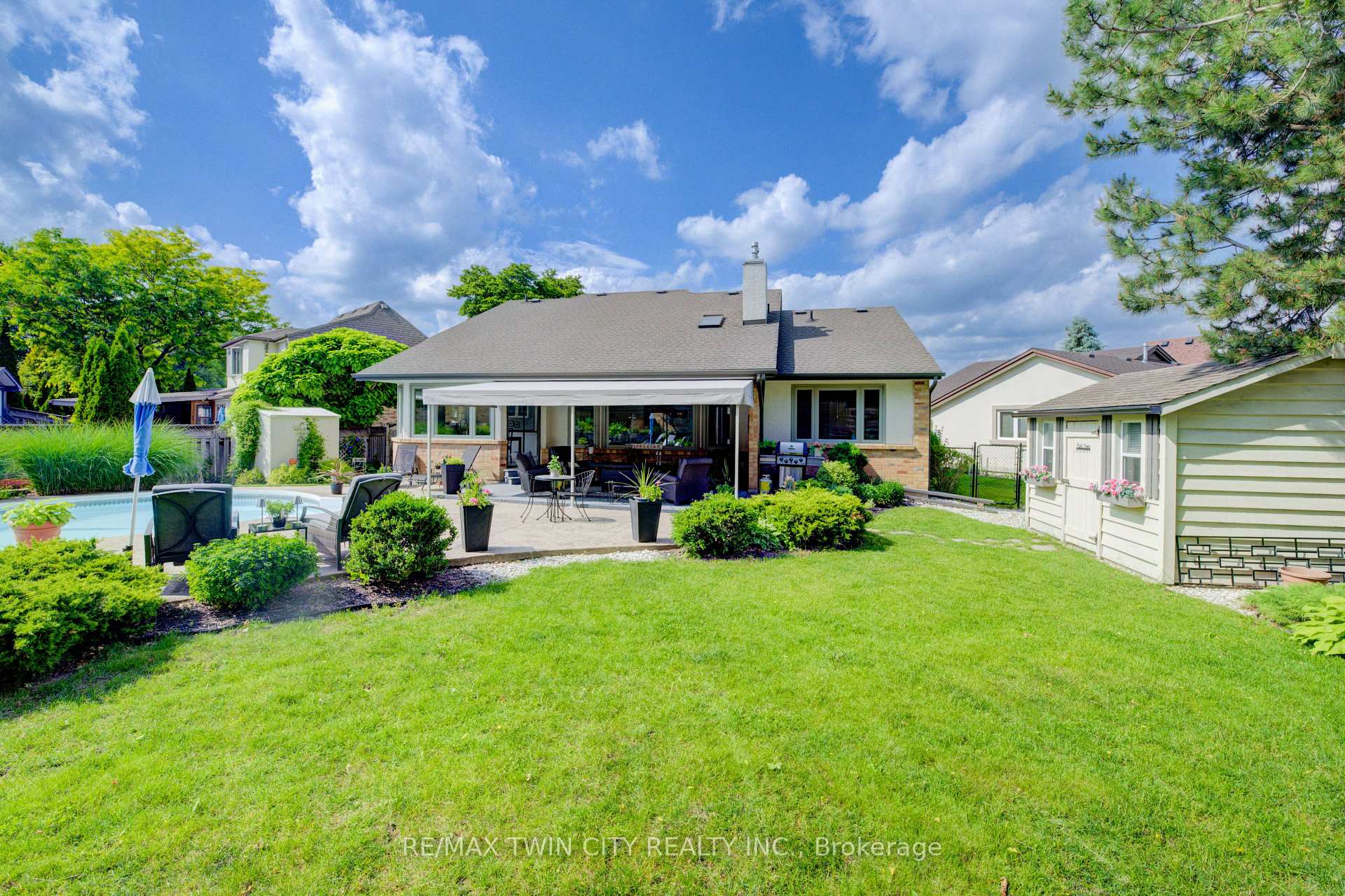 Photo 41 of 98 Forfar Avenue, Kitchener — HOMEH