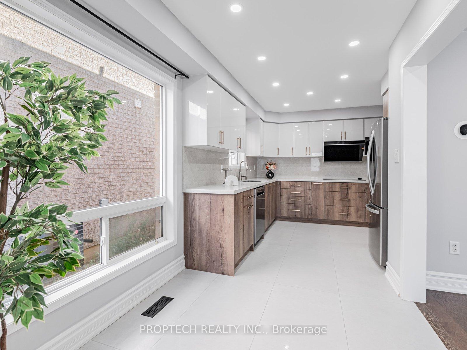 Photo 7 of 16 Colchester Street, Markham, Cornell — HOMEH