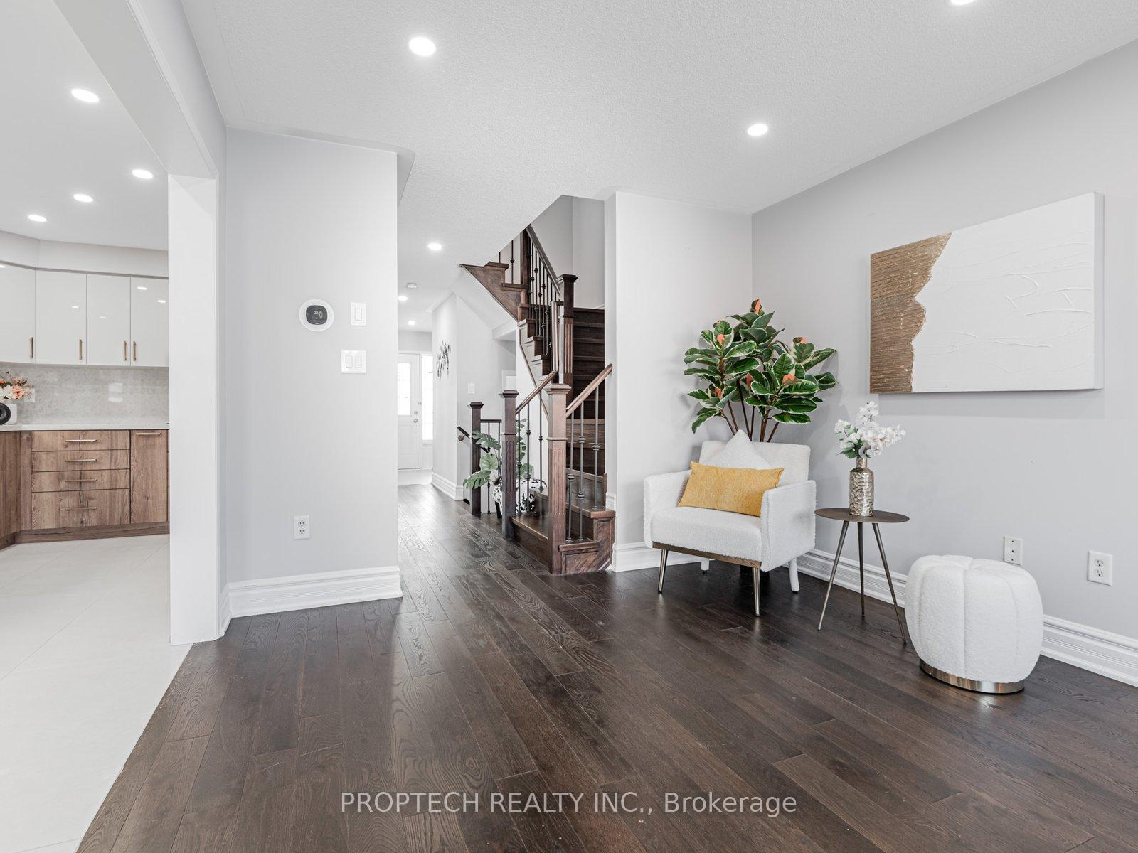 Photo 10 of 16 Colchester Street, Markham, Cornell — HOMEH