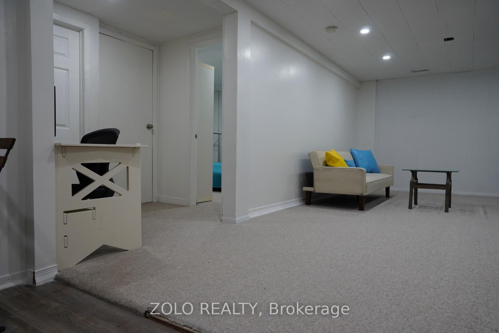 Photo 3 of Unit Basement, 192 Kirk Drive, Markham, Royal Orchard — HOMEH