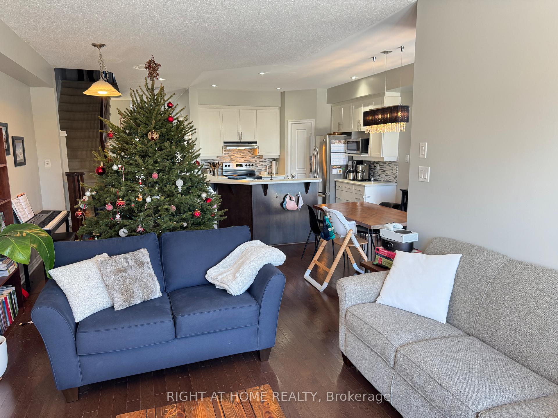 Photo 15 of 1052 Ottenbrite Crescent, Ottawa, Kanata - Kanata Lakes/Heritage Hills — HOMEH