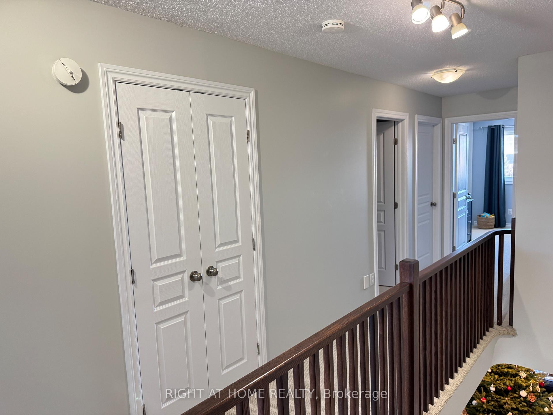 Photo 16 of 1052 Ottenbrite Crescent, Ottawa, Kanata - Kanata Lakes/Heritage Hills — HOMEH