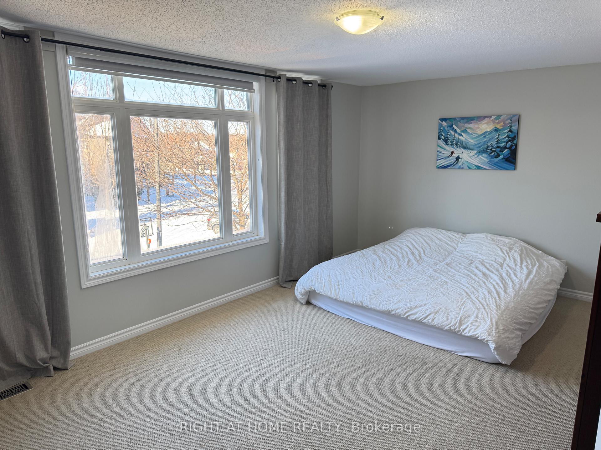 Photo 17 of 1052 Ottenbrite Crescent, Ottawa, Kanata - Kanata Lakes/Heritage Hills — HOMEH