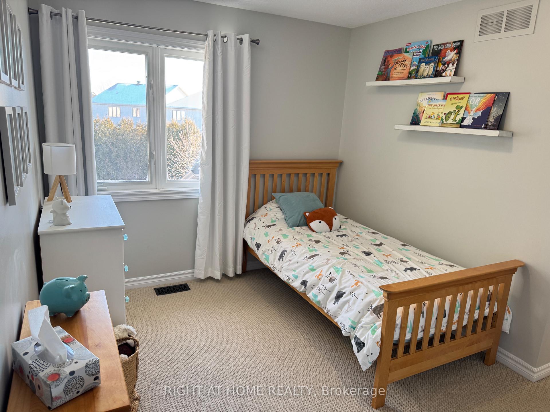 Photo 25 of 1052 Ottenbrite Crescent, Ottawa, Kanata - Kanata Lakes/Heritage Hills — HOMEH