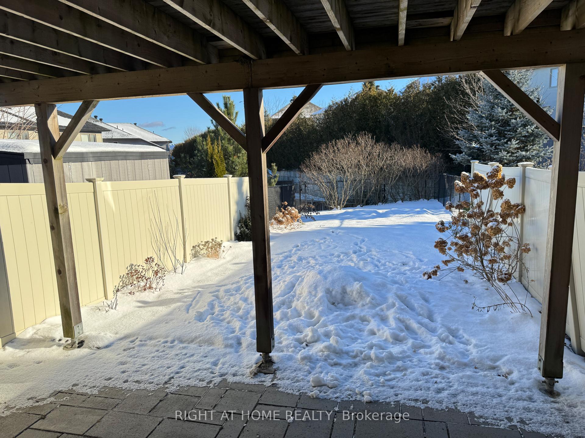 Photo 32 of 1052 Ottenbrite Crescent, Ottawa, Kanata - Kanata Lakes/Heritage Hills — HOMEH