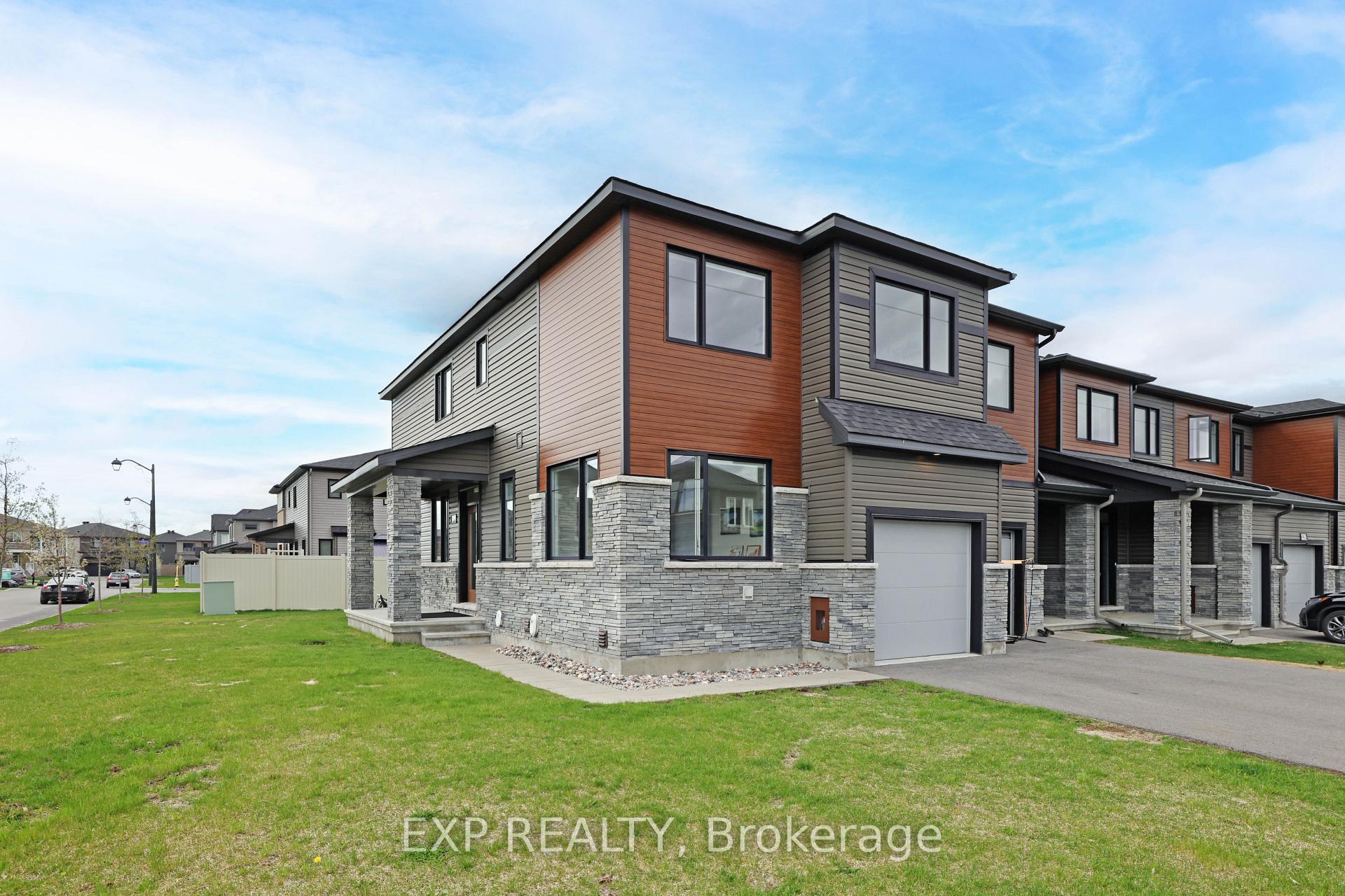 Photo 2 of 1000 Parabolica Way, Ottawa, Kanata - Kanata Lakes/Heritage Hills — HOMEH