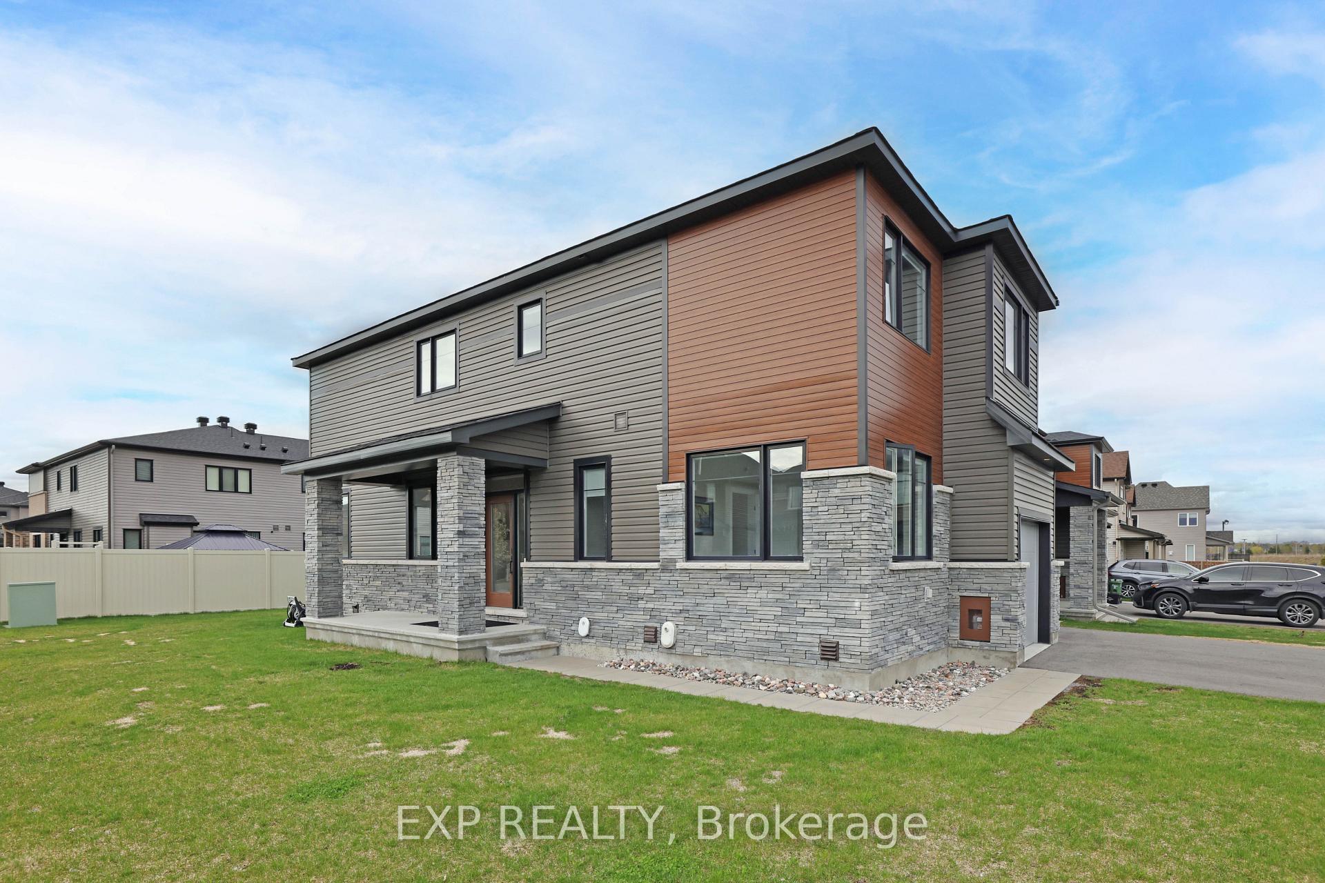 Photo 3 of 1000 Parabolica Way, Ottawa, Kanata - Kanata Lakes/Heritage Hills — HOMEH